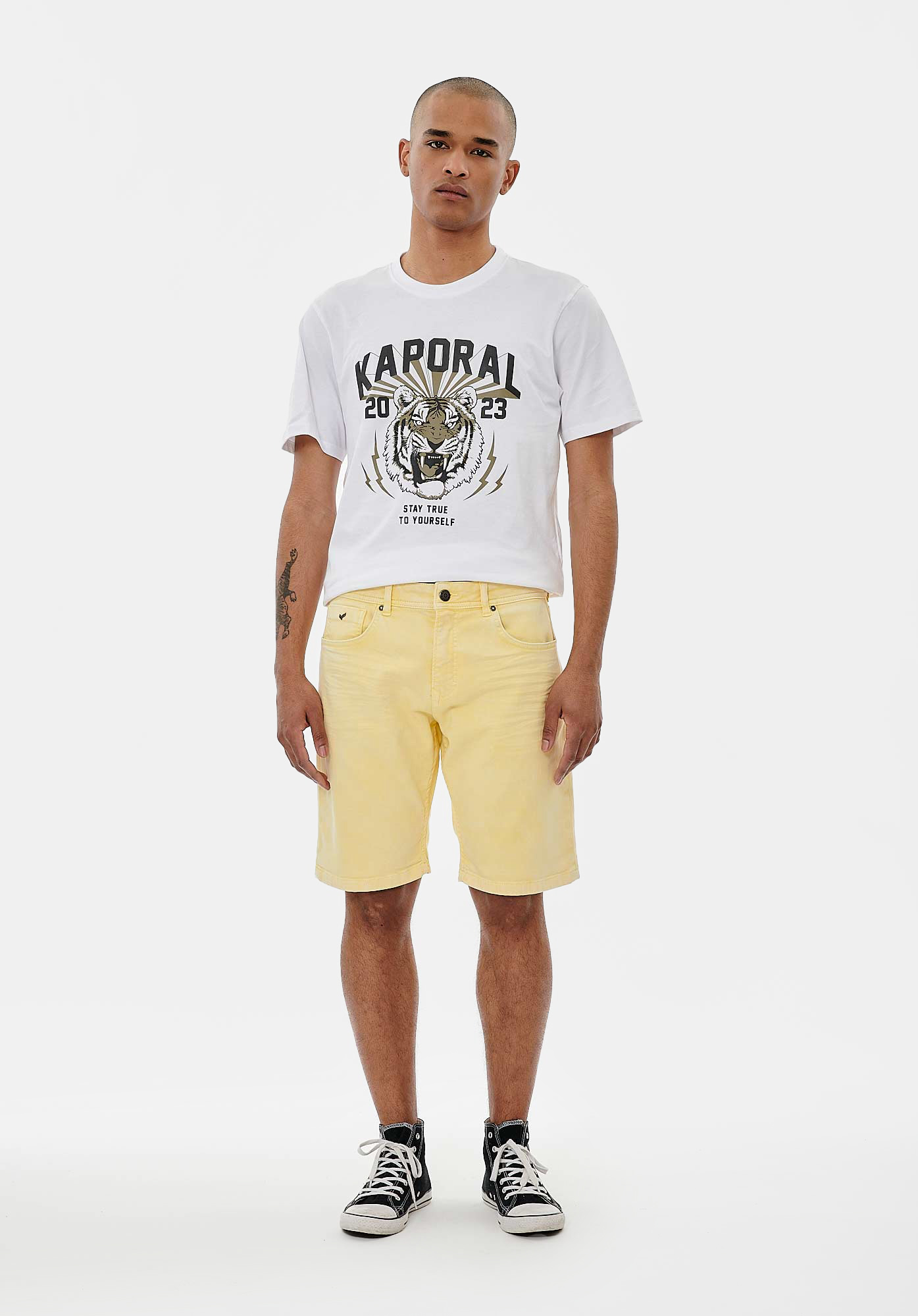 VIXTO  Short straight jaune Homme