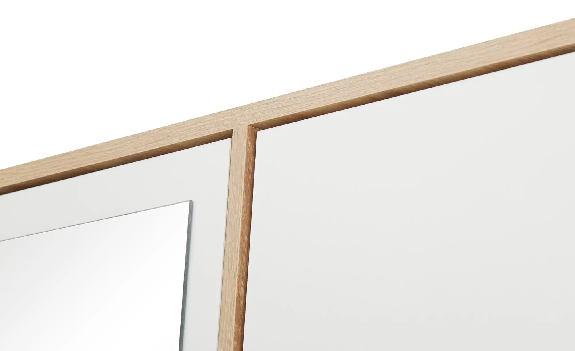 Kleiderschrank