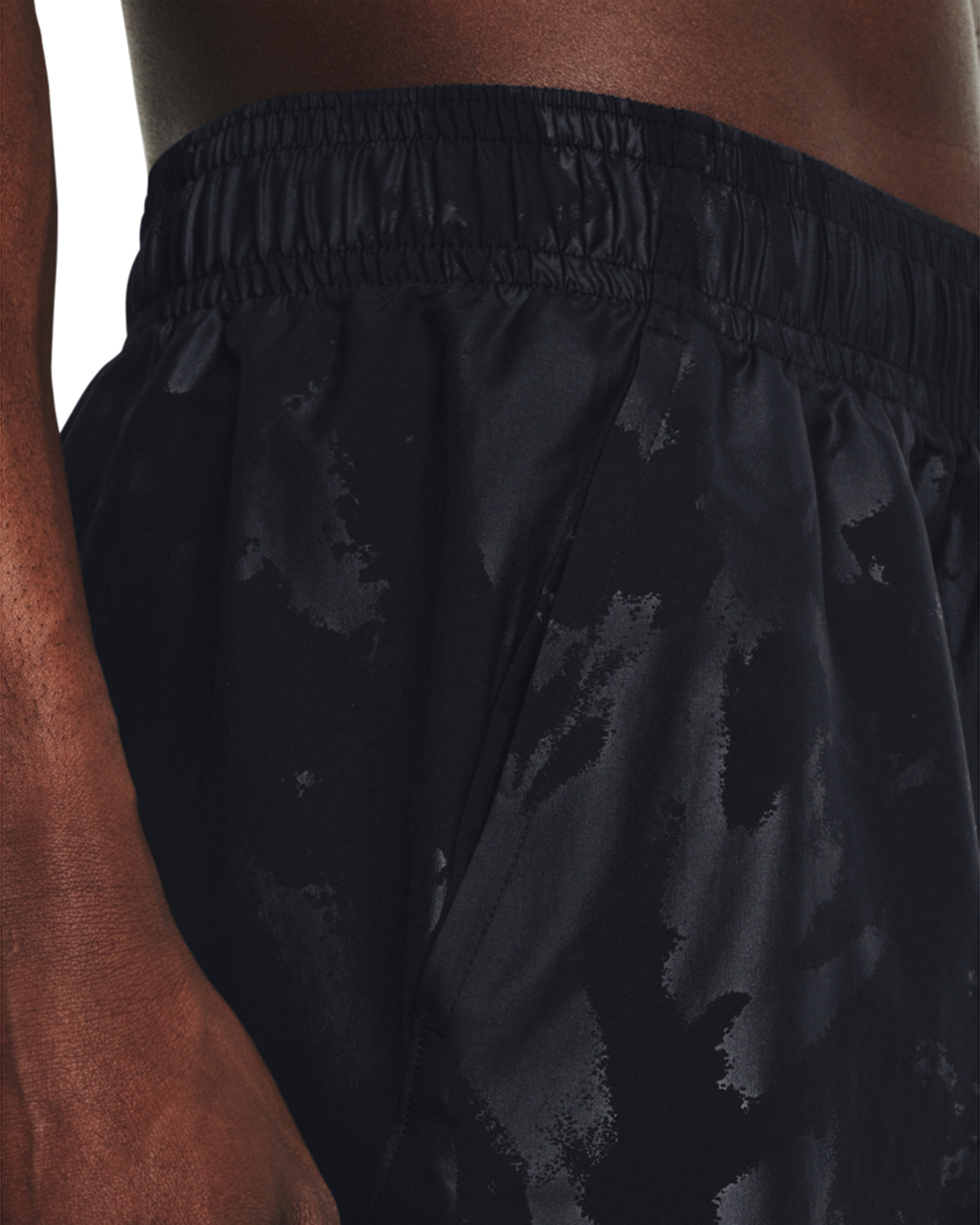 Tréningové nohavice Under Armour Emboss Woven M 77-1377137-0002