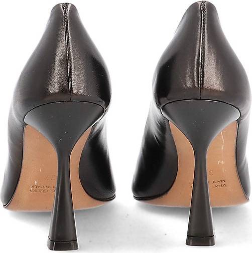 Thea Mika Pumps
