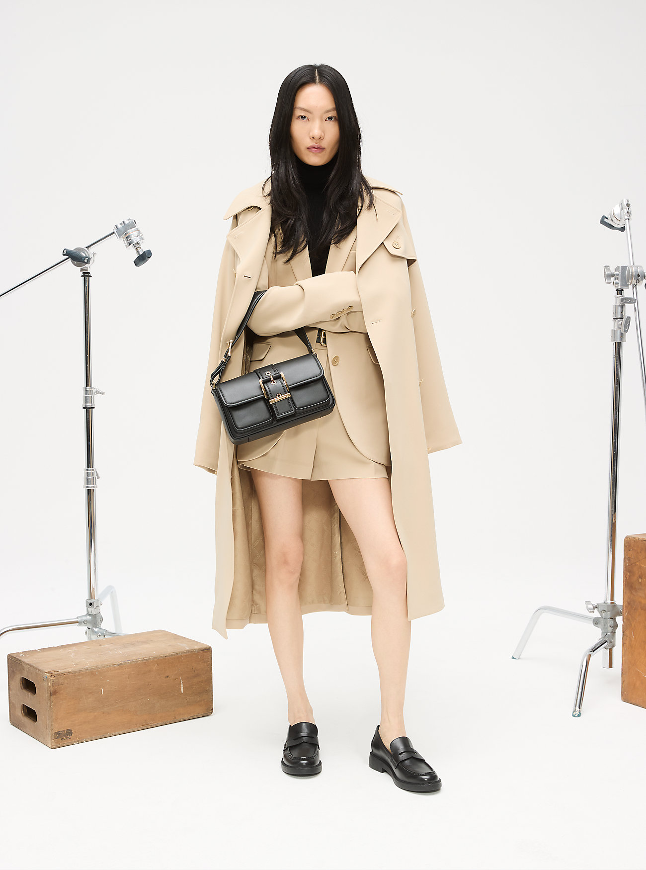 Teksturert crêpe trenchcoat - KHAKI