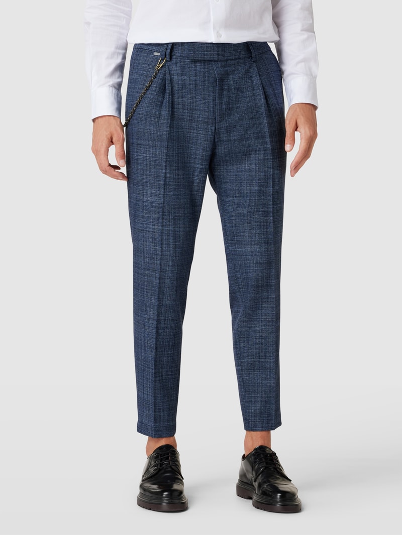 Bundfaltenhose mit Gesäßtaschen Modell 'Sandro' in blau