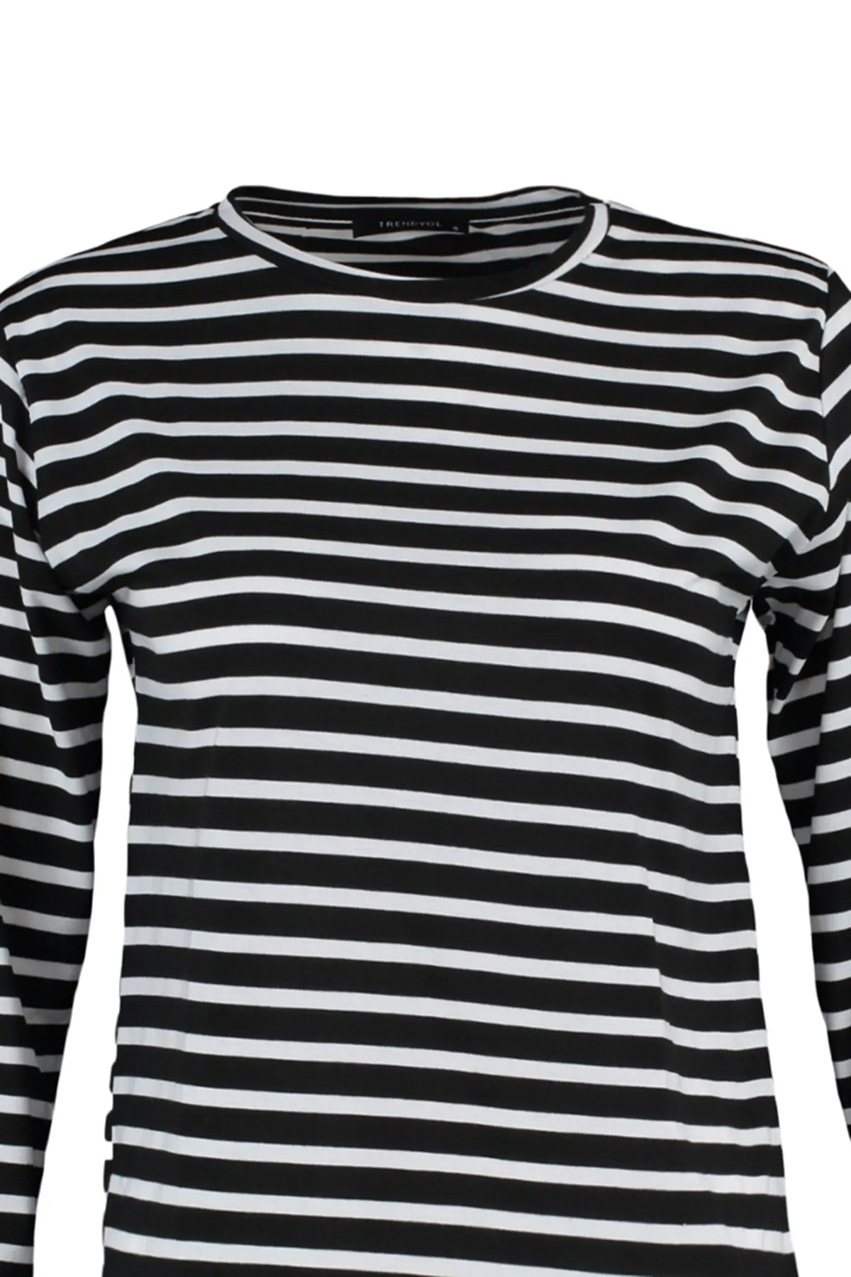 Trendyol Collection  Schwarz gestreiftes Basic-Strick-T-Shirt mit normalem/normalem Muster und Rundhalsausschnitt TWOAW23TS00002