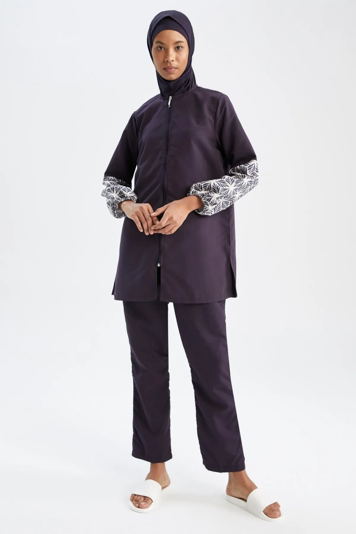 DeFacto  Burkini im 4er-Pack mit wasserabweisendem Muster und normaler Passform