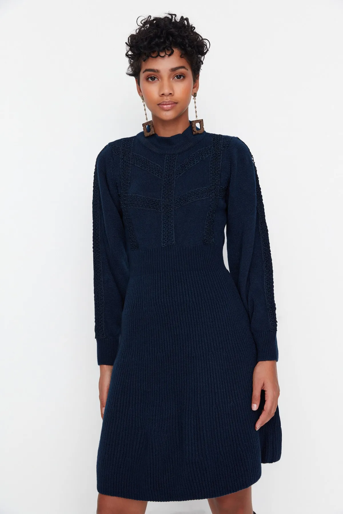 Trendyol Collection  Marineblau Marineblaues Mini-Strickkleid TWOAW22EL0011 Kleid TWOAW22EL0011
