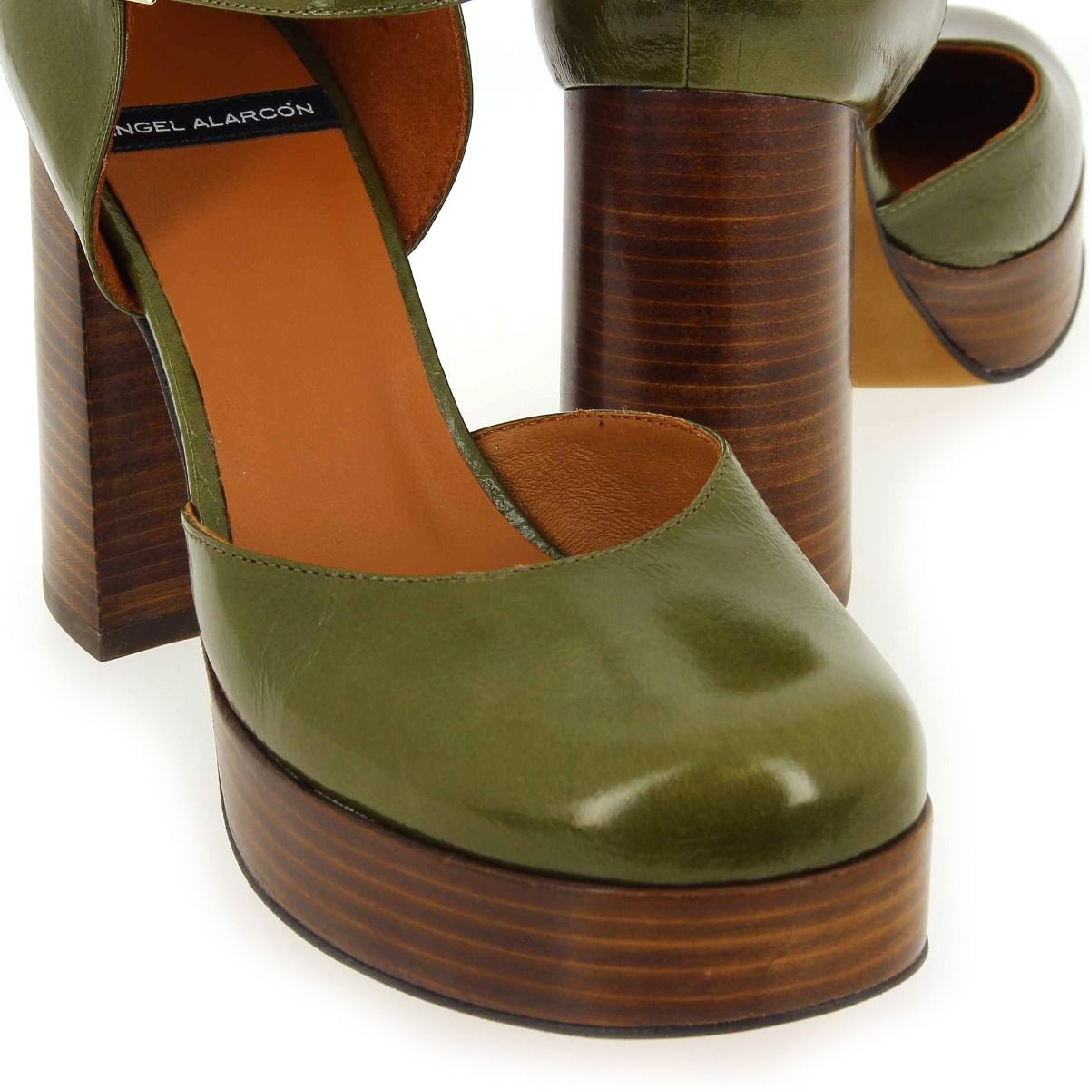 Angel Alarcon  23557-922 B - Kaki