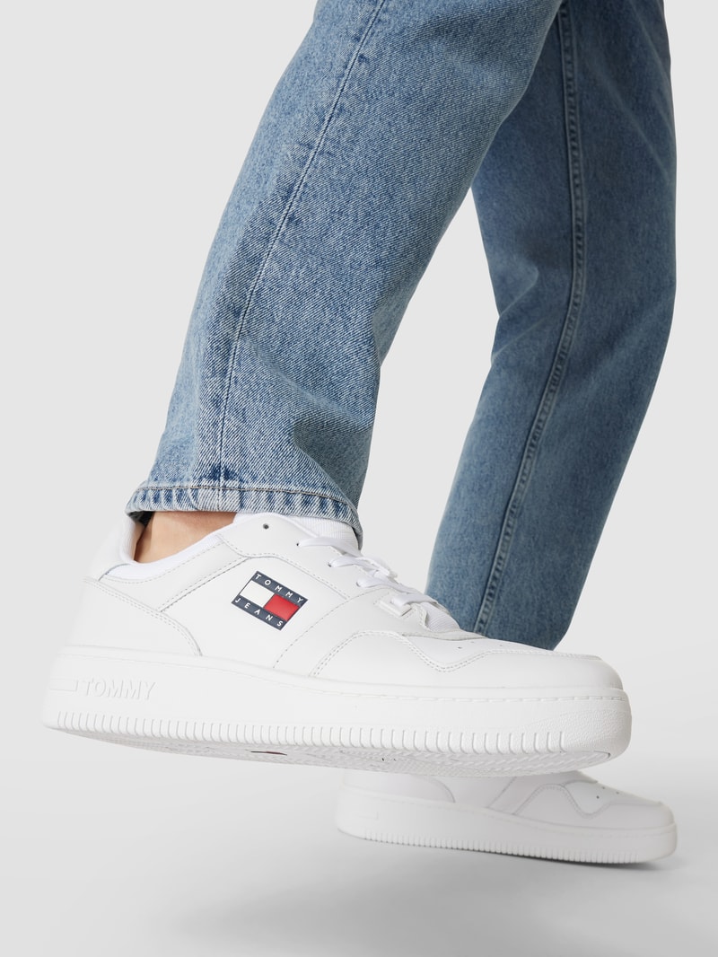 Sneaker aus Leder-Mix in weiß