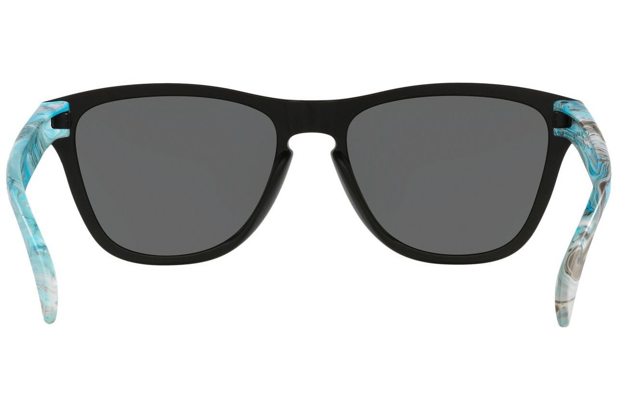 Oakley Frogskins XS Matte Black / Prizm Grey