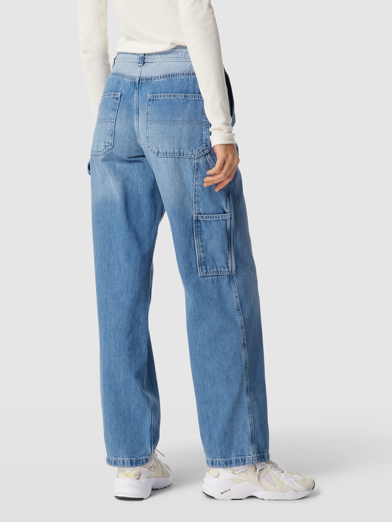 Jeans mit seitlichen Eingrifftaschen in jeans