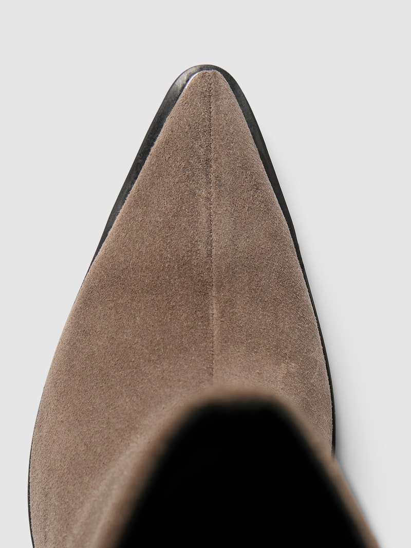 Stiefelette mit Blockabsatz in beige