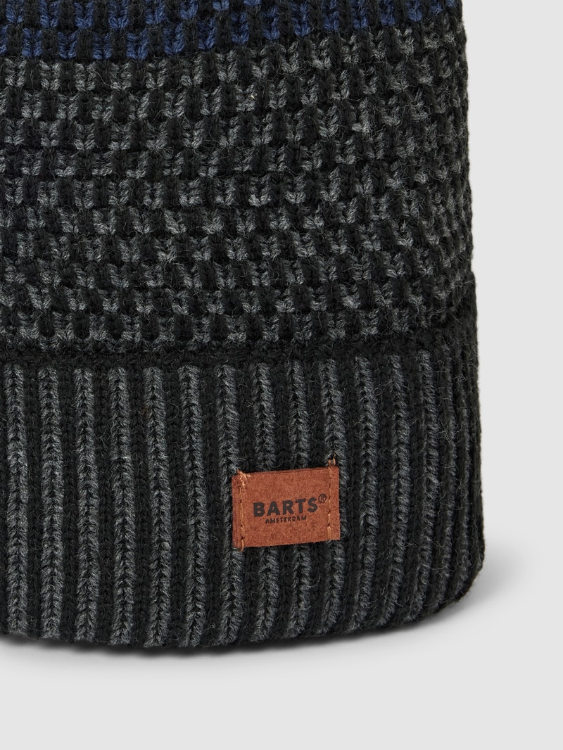 Mütze mit Label-Detail Modell 'Miguen' in schwarz