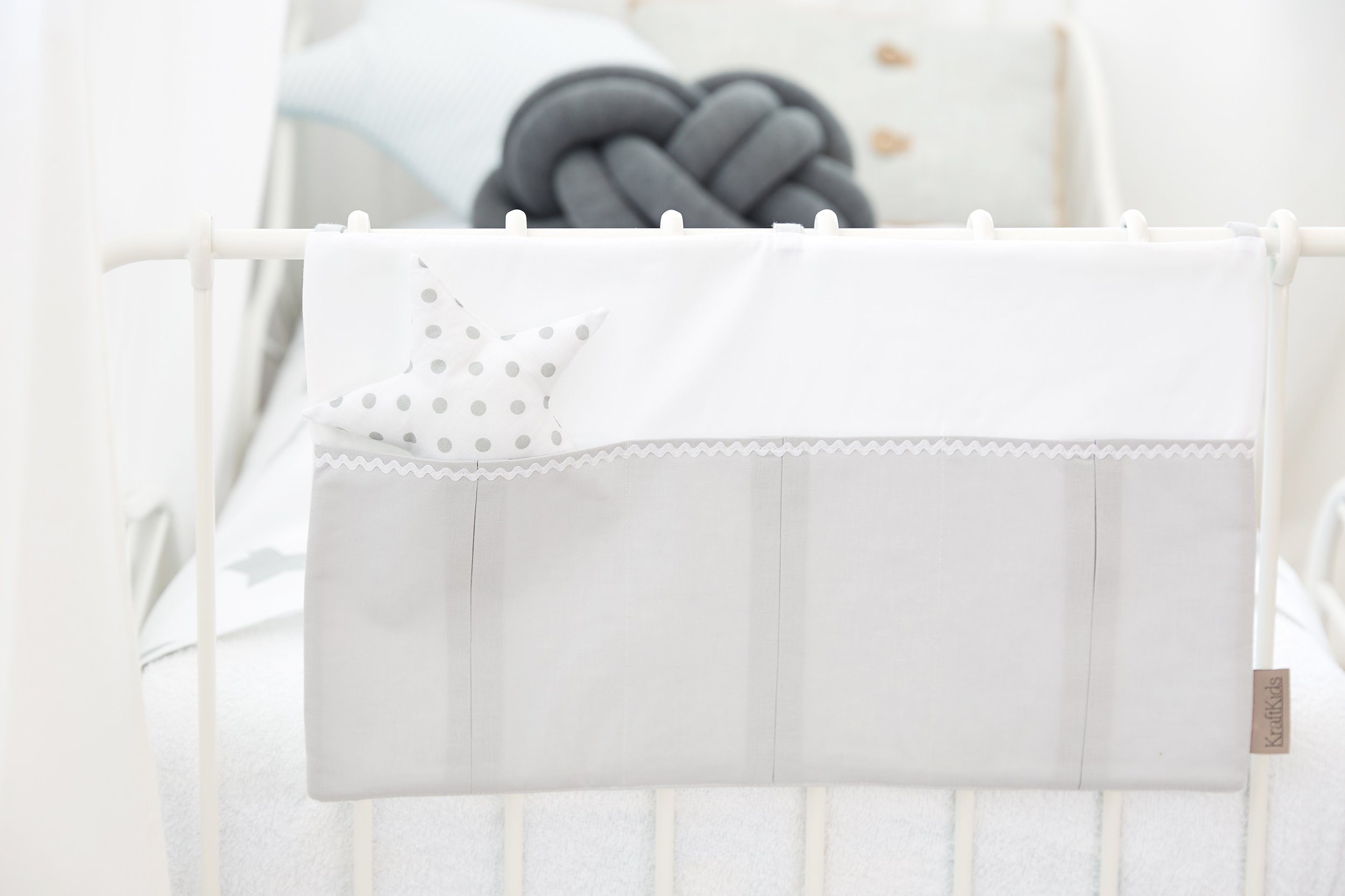 KraftKids Betttasche Uniweiss, mit drei Fächern, innen mit Polyestervlies versteift