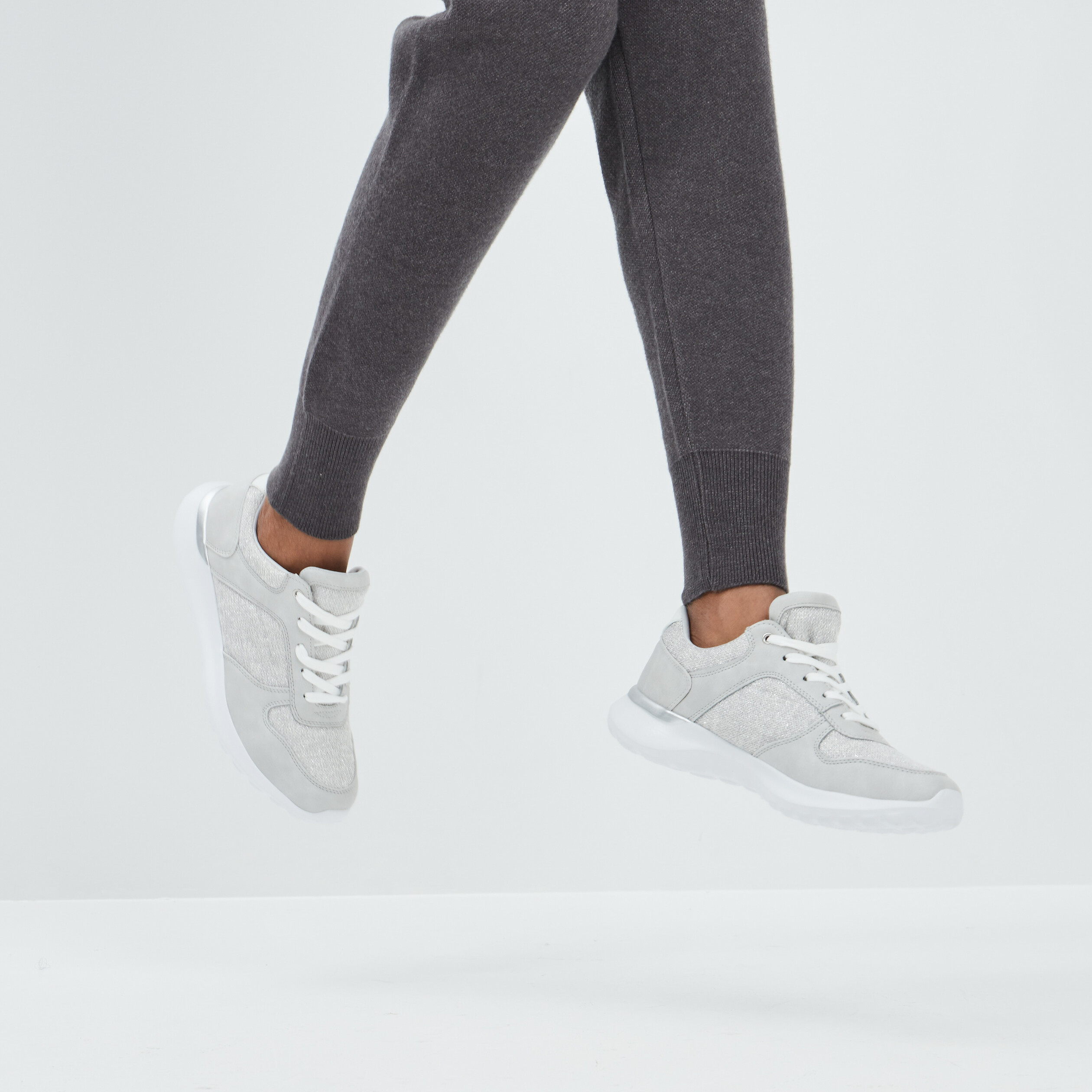 Runnings à lacets gris femme | La Halle