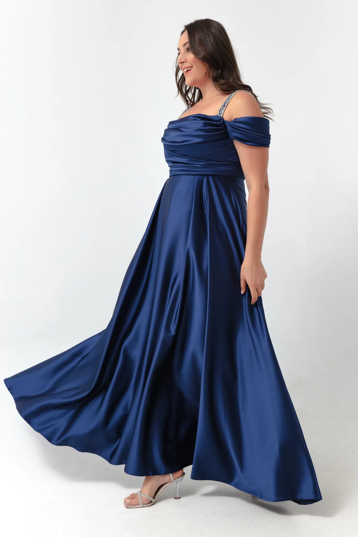 Lafaba  Marineblaues, drapiertes, langes Abendkleid mit Steinträgern für Damen in Übergröße
