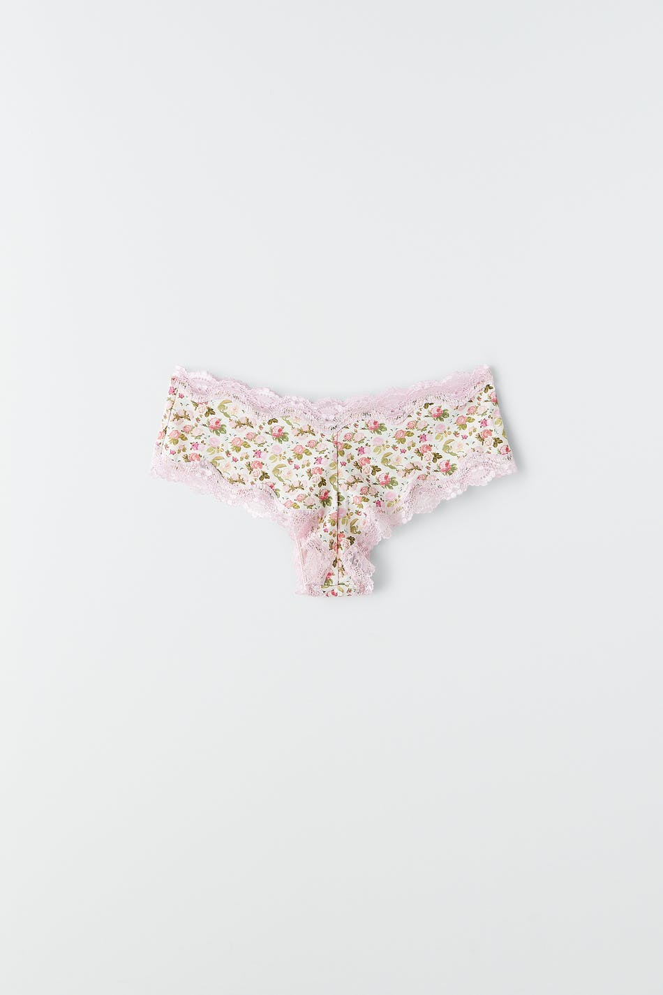 Micro lace brazilian