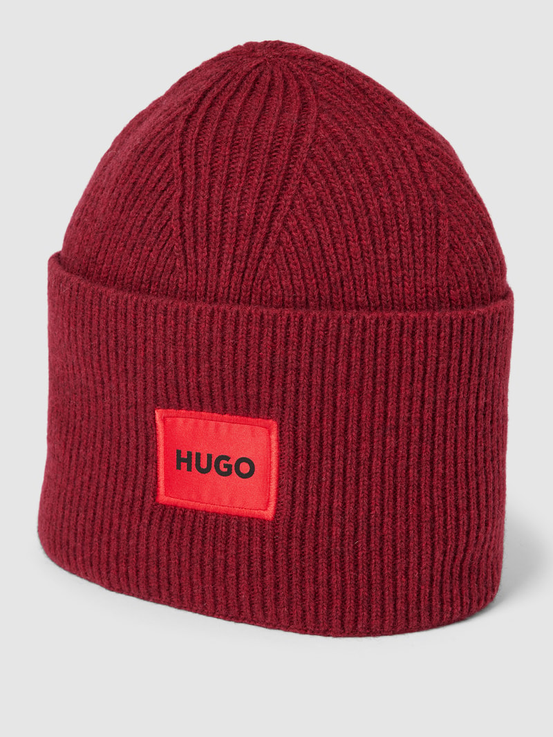 Beanie mit Label-Detail Modell 'Xaff' in dunkelrot