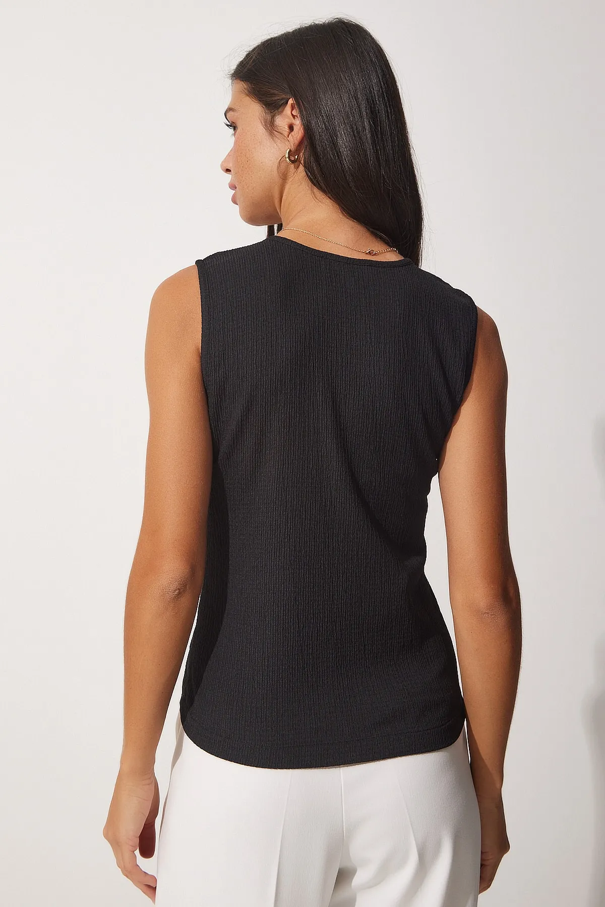 Happiness İstanbul  Schwarze Strickbluse mit quadratischem Kragen für Damen DD01200
