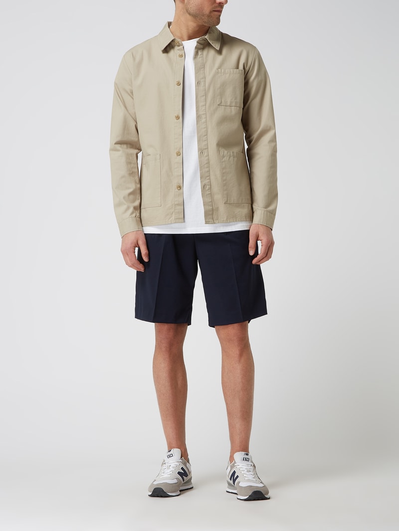 Shorts mit Bundfalten in marineblau