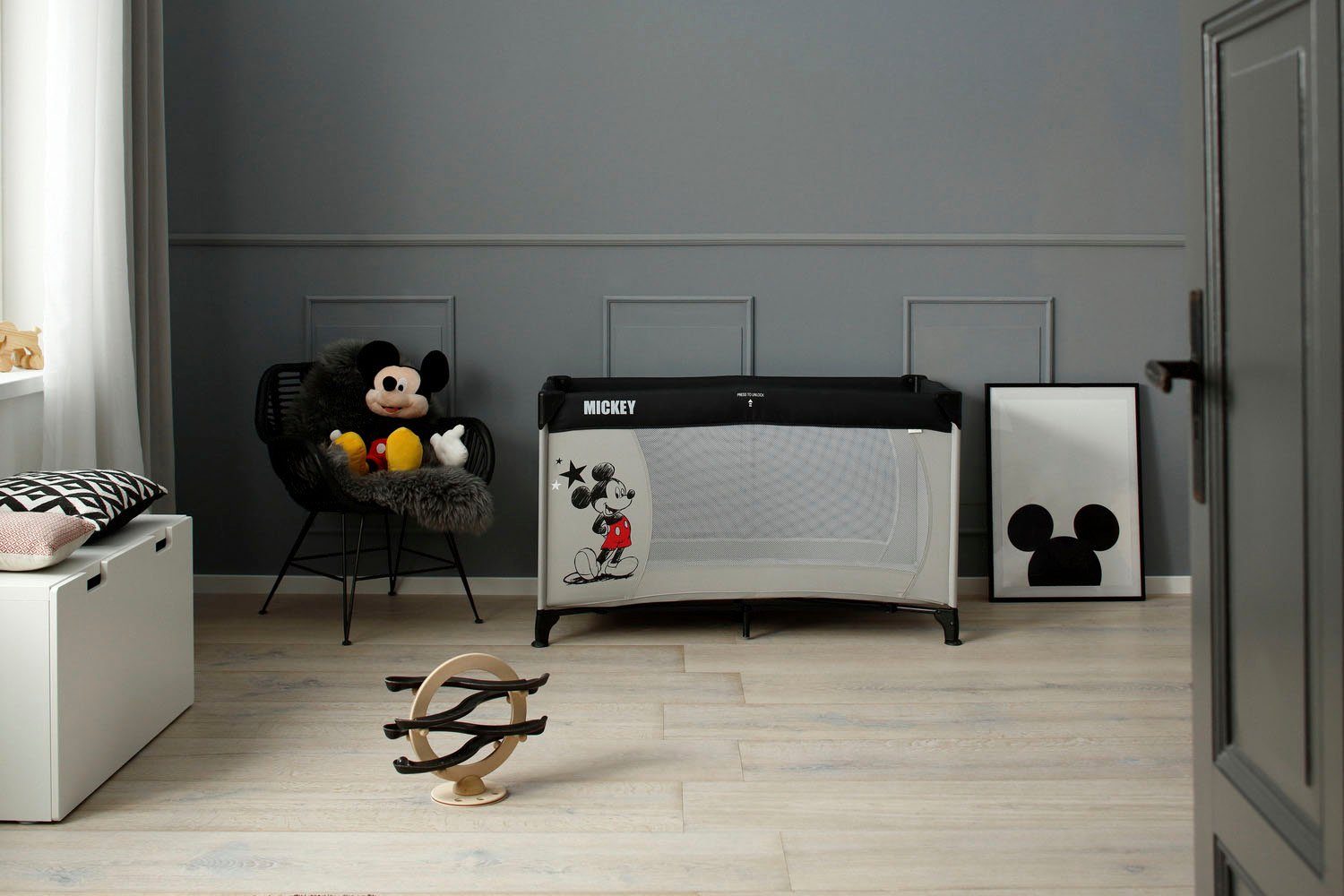 Hauck Baby-Reisebett Dream N Play - Mickey Stars, inkl. Transporttasche