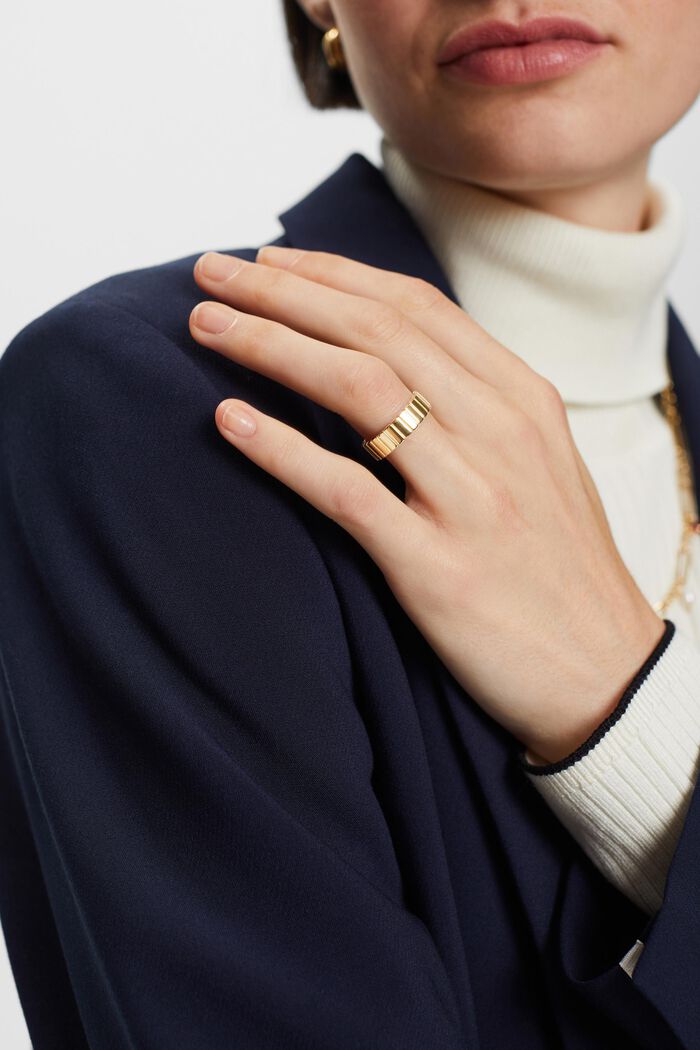 Goldfarbener, gerippter Ring, Sterlingsilber