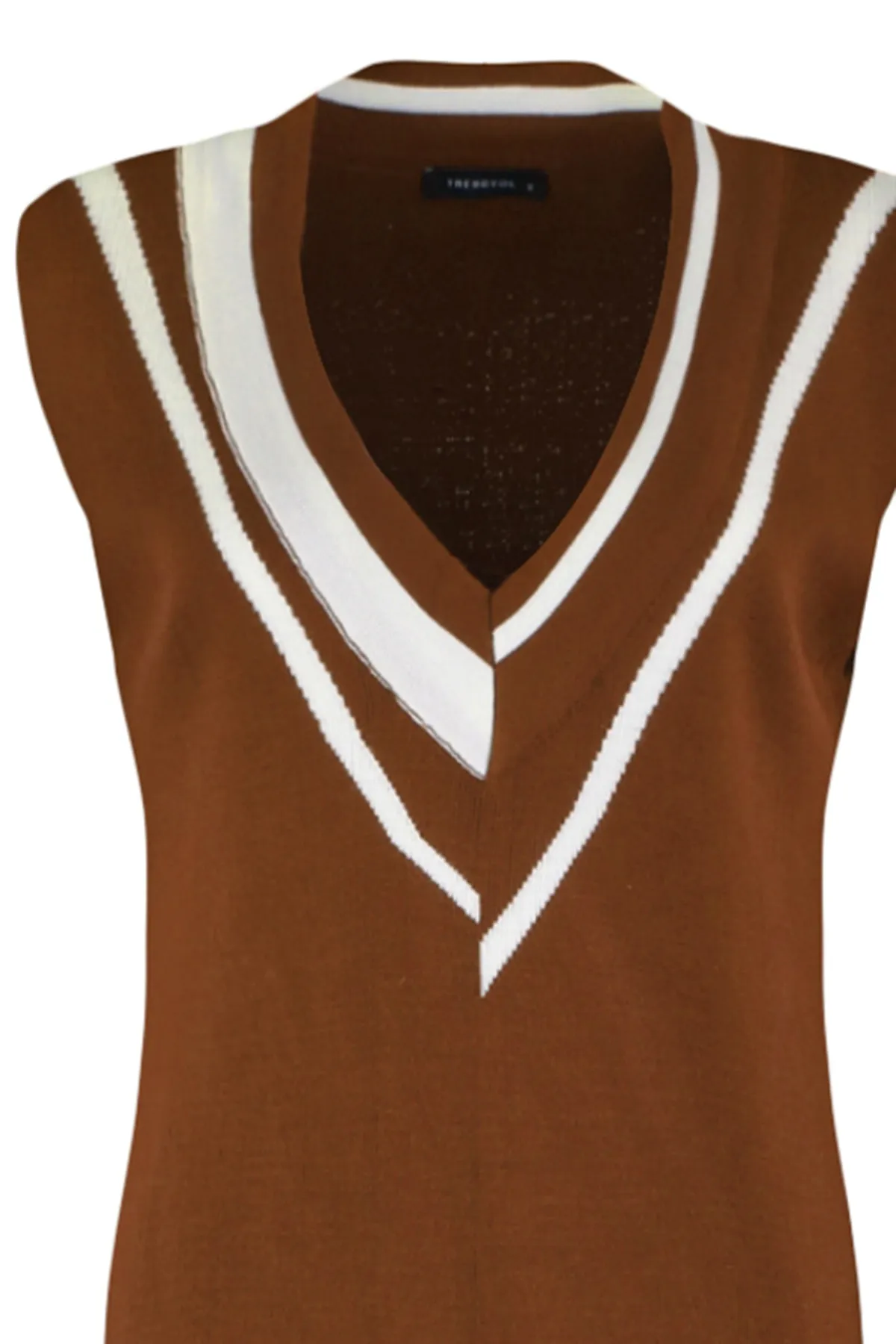 Trendyol Collection  Braune Blockfarbe TWOAW23EL00197