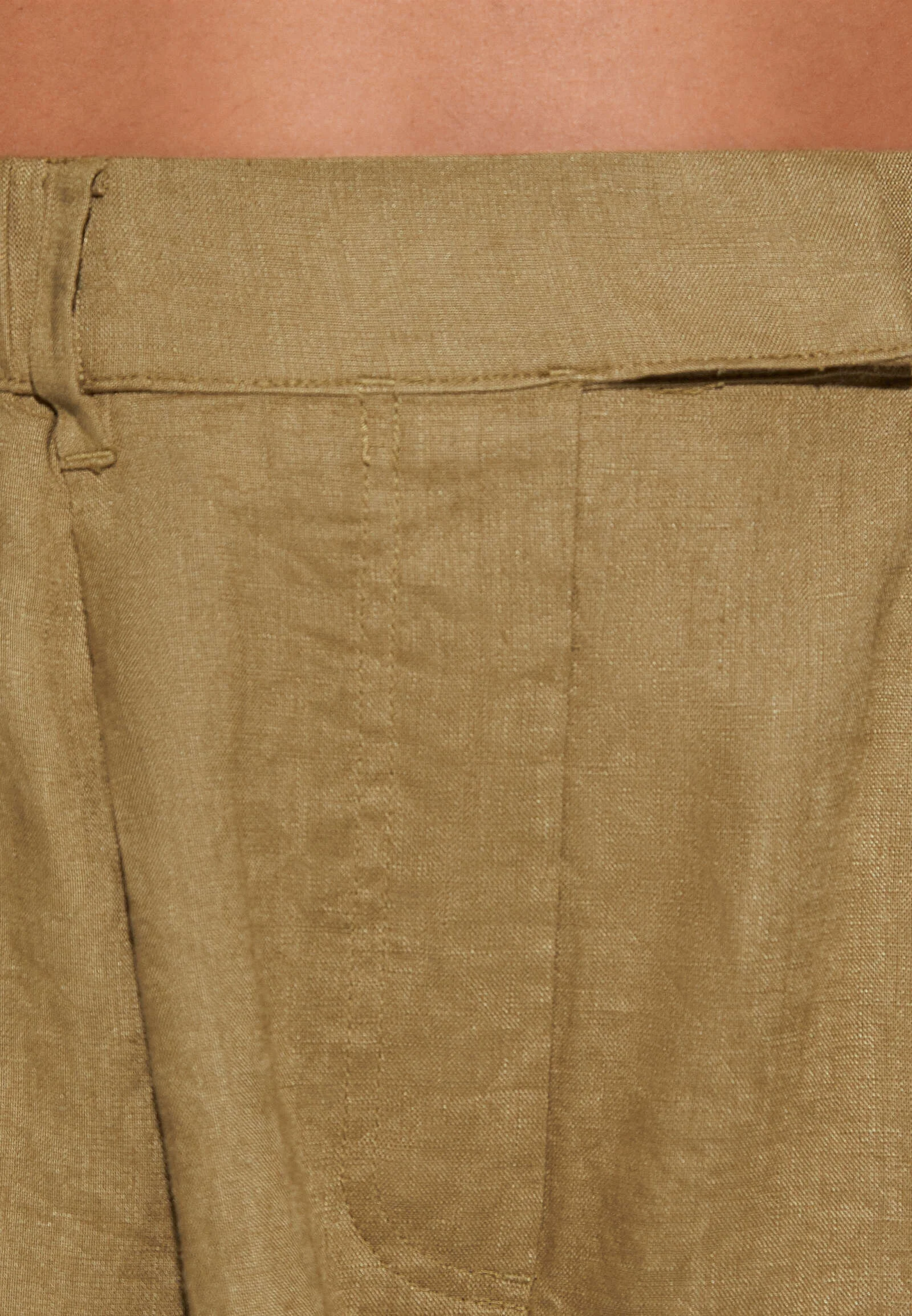 OYSHO TAILORED-FIT - Pantalones cortos
