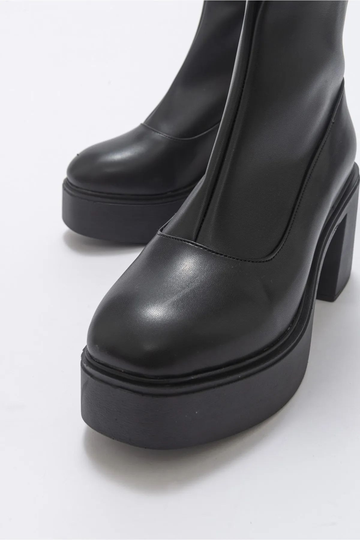 LuviShoes  Poppy Black Skin Damenstiefel