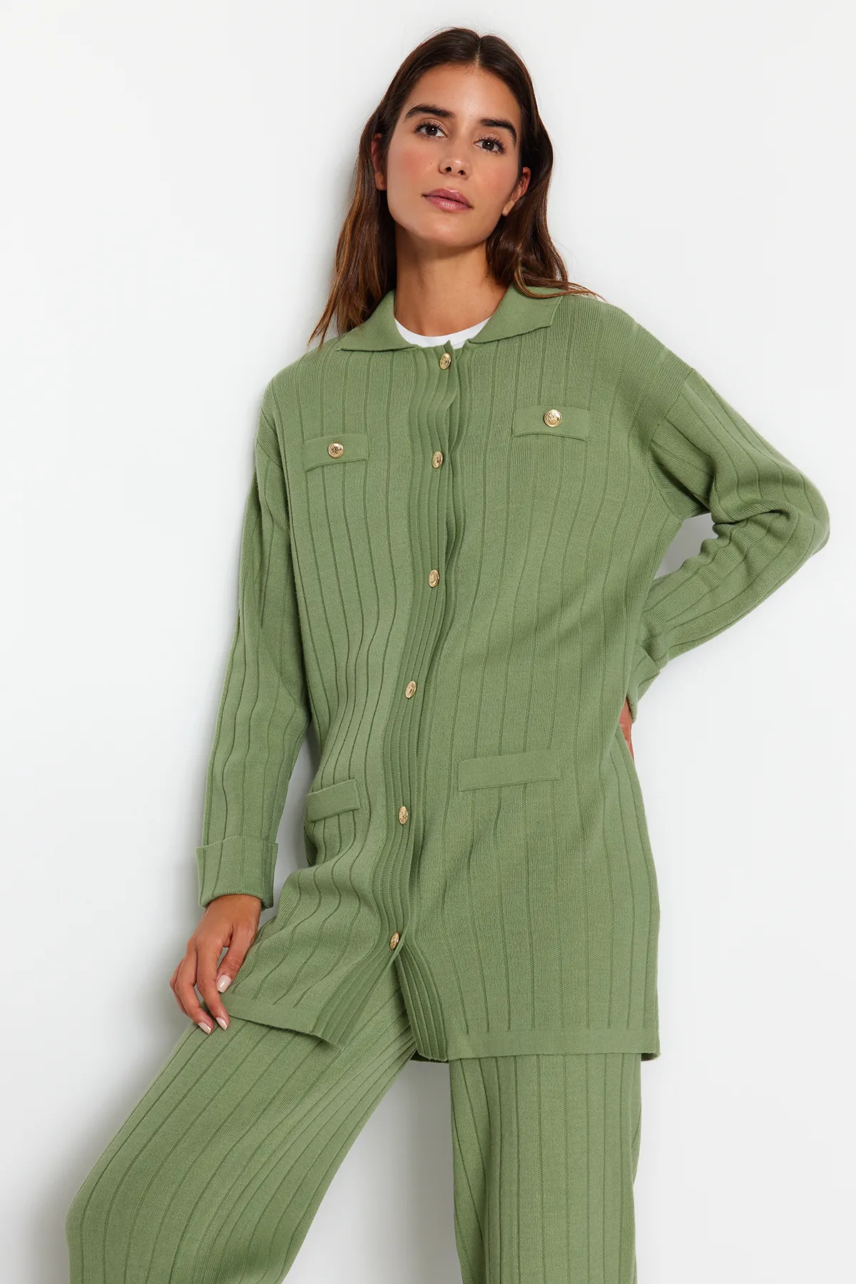 Trendyol Modest  Grünes Strickoberteil- und -unterteil-Set aus Strickjacke und -hose mit Kordelzug TCTAW24US00003