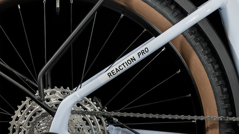 Cube Reaction Hybrid Pro 625 Allroad Easy Entry flashwhite´n´black kaufen | Bike-Discount