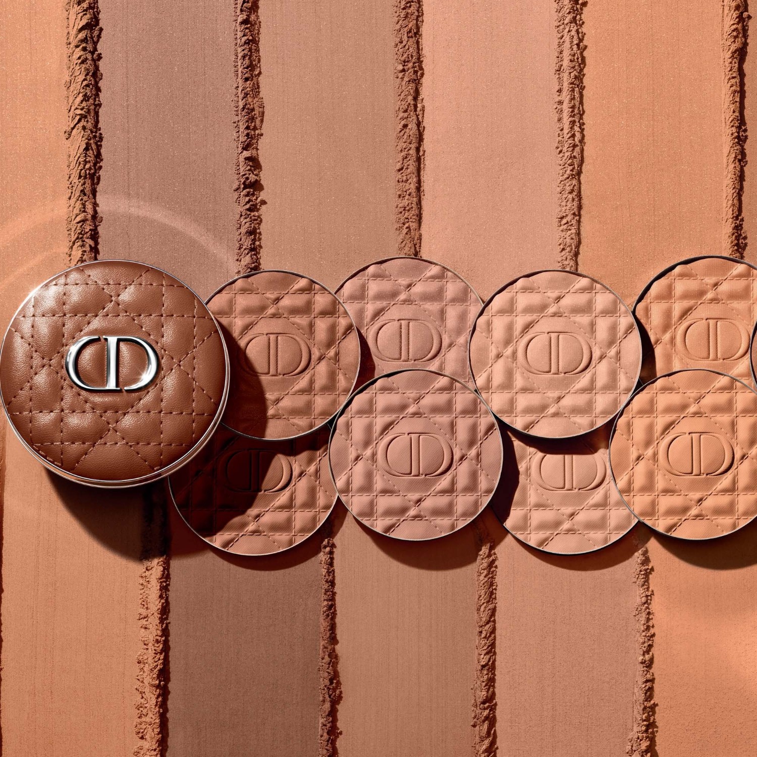 DIOR Nude Bronze Bronzing Powder with a natural radiance or matte finish