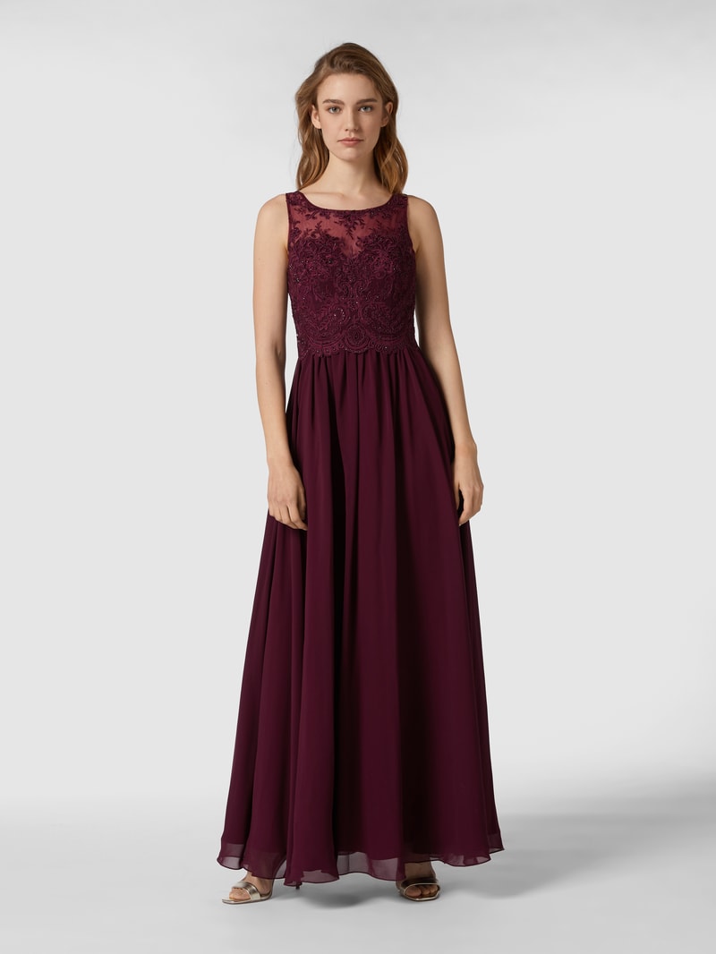 Abendkleid mit Ziersteinen und floralen Stickereien in bordeaux rot
