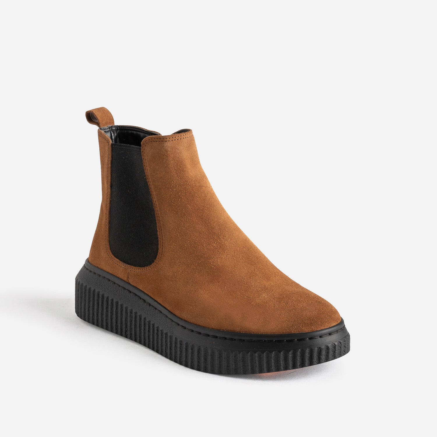 Boots camel en cuir velours à plateforme