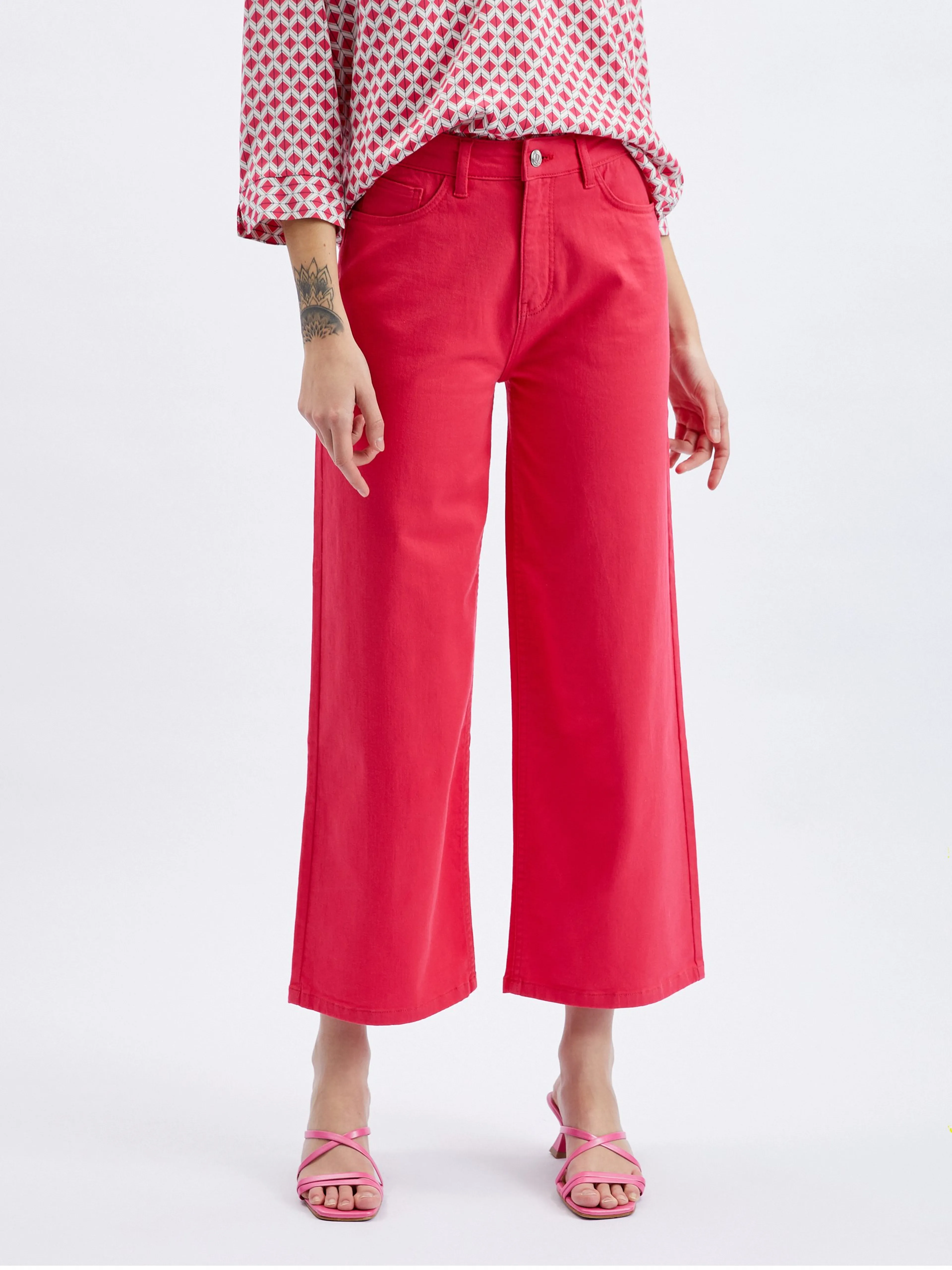 Dunkelrosa Damenjeans mit ausgestellter Passform ORSAY
