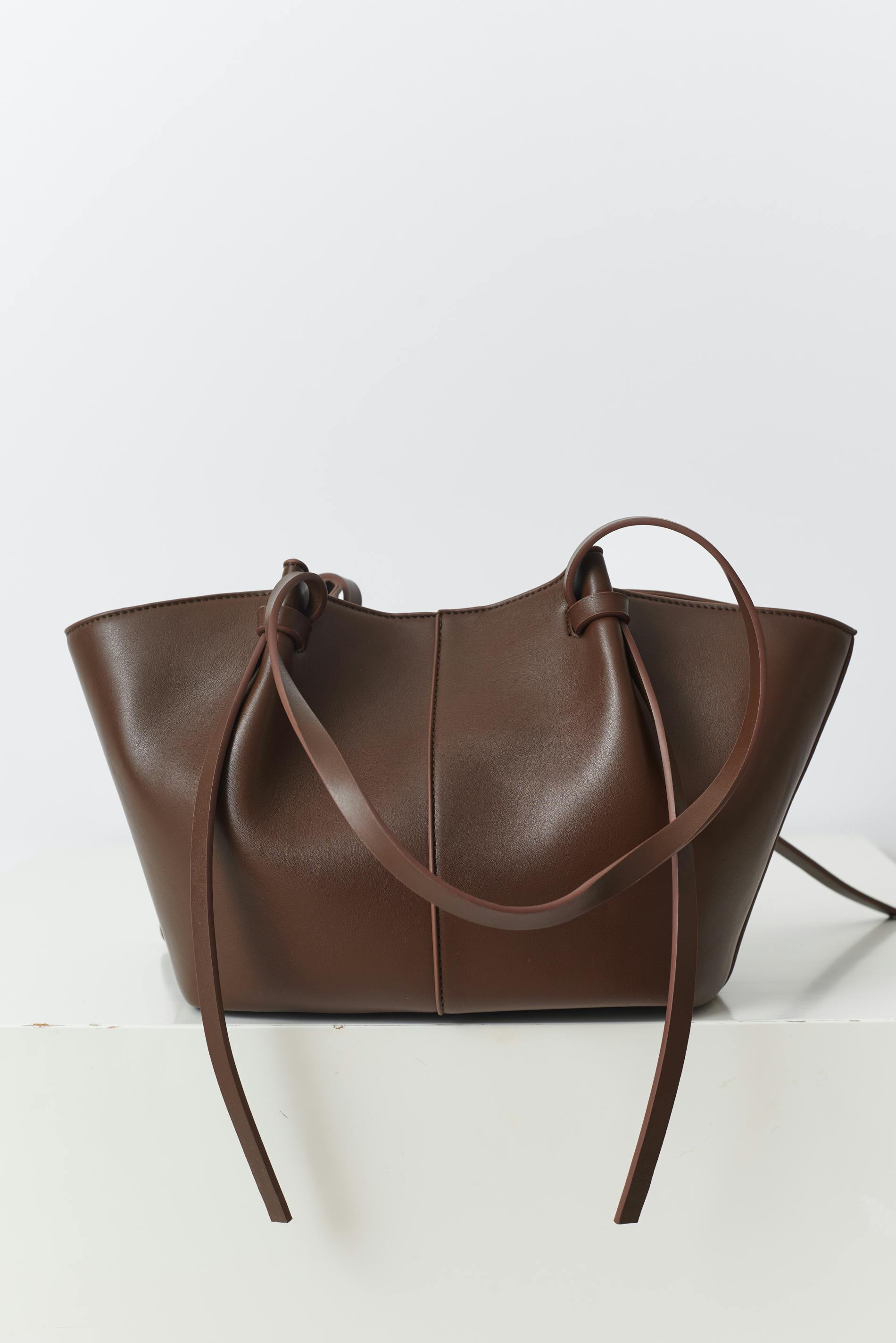 Midi long strap bag