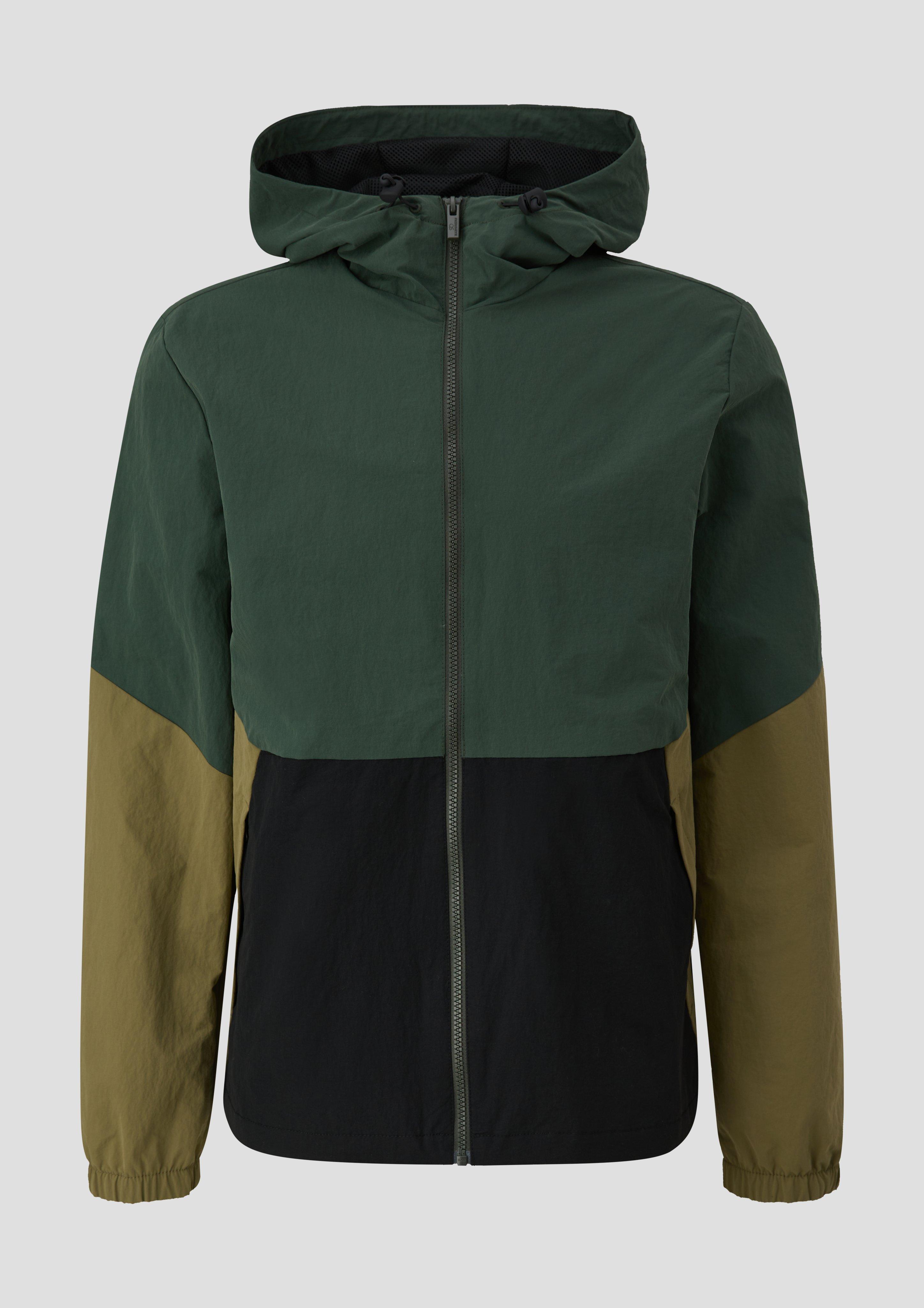 Kapuzenjacke aus Nylon  2141627-7896