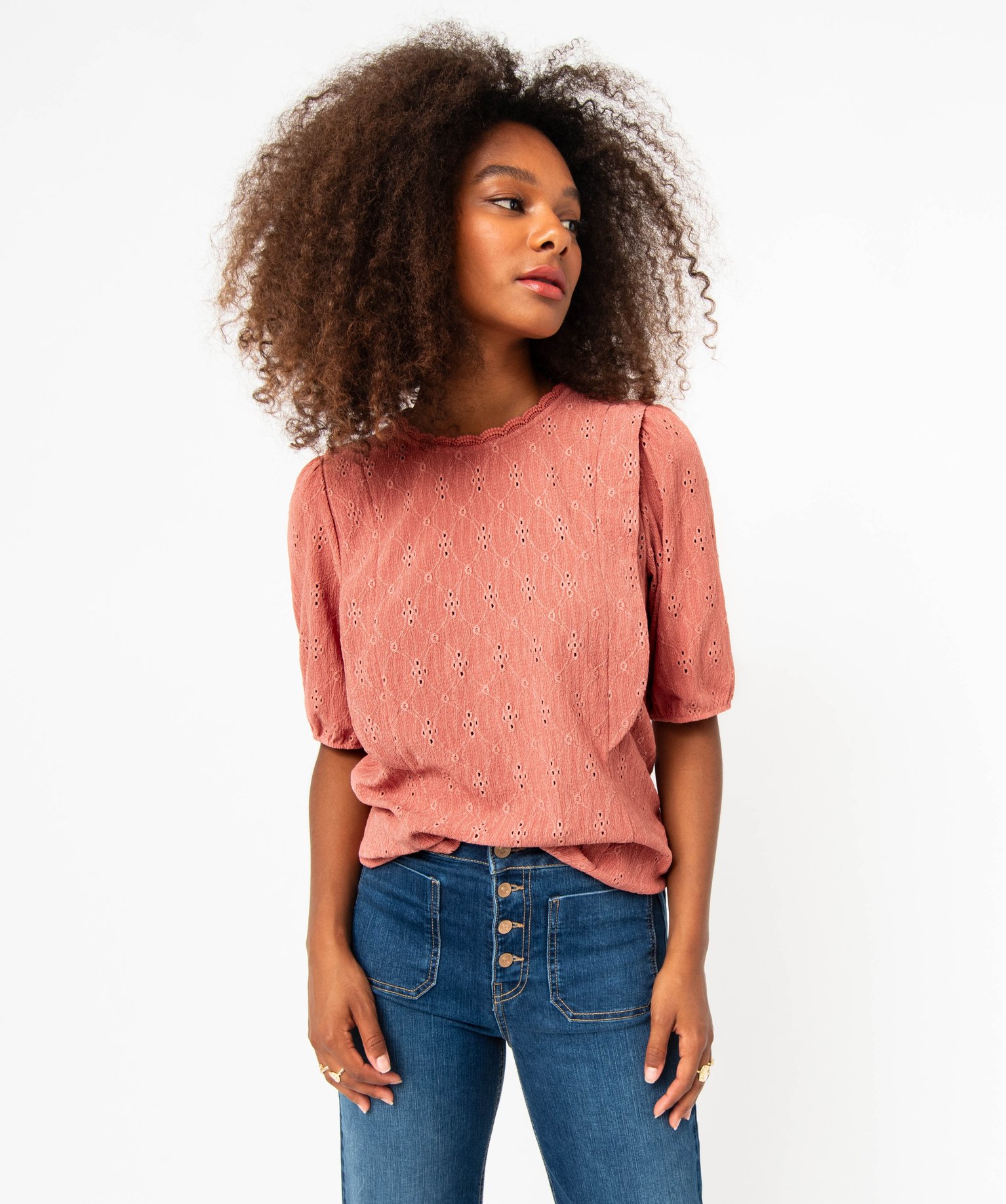 Tee-shirt à manches courtes avec broderies anglaise femme rose | GEMO
