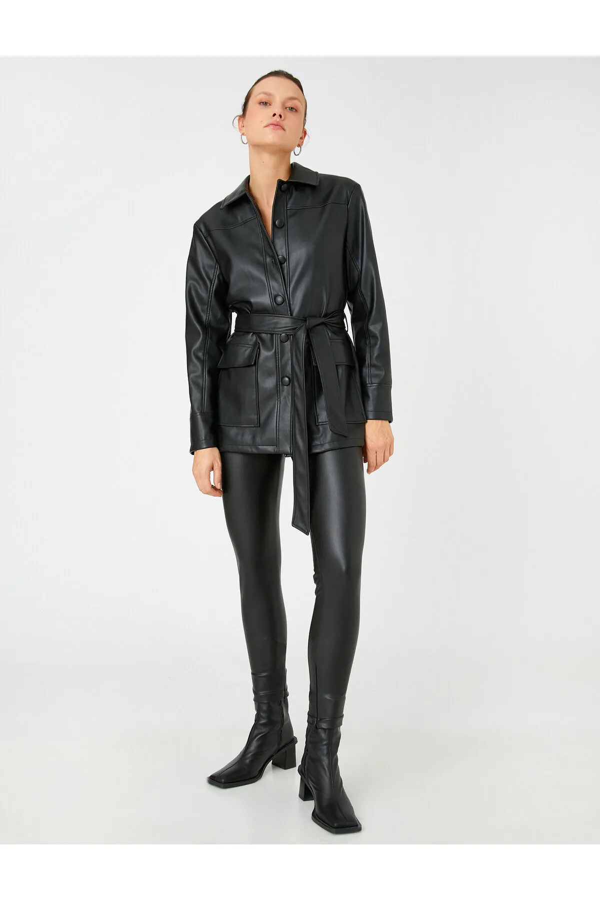 Koton  Skinny-Hose in Lederoptik mit Schlitz und Details
