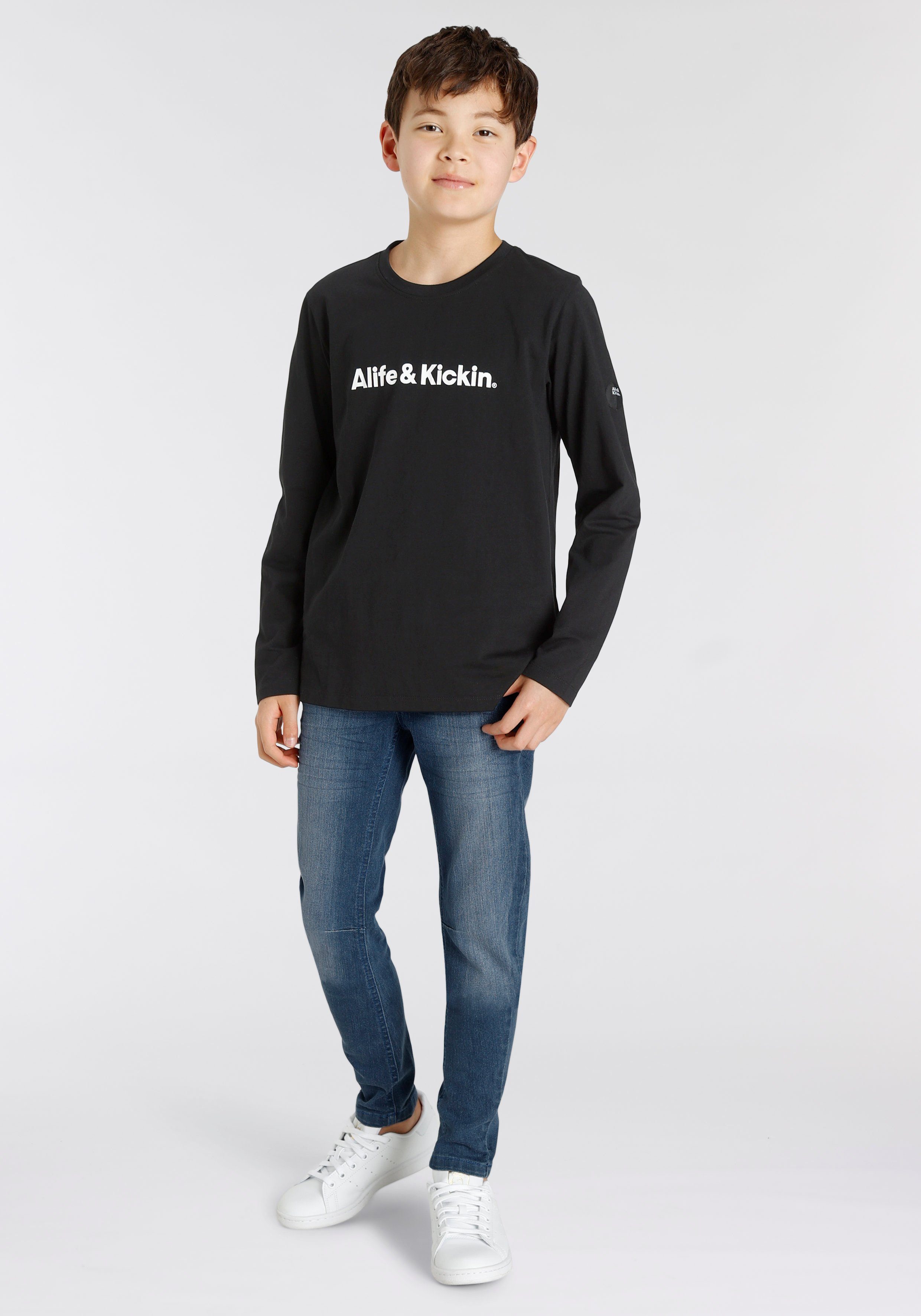 Alife & Kickin Schlupfjeans Denim Logo-Stickerei auf Po-Tasche