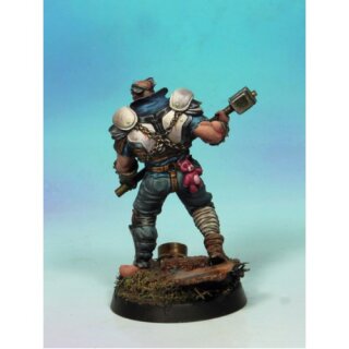 Brute (metallic armour and heavy mace)