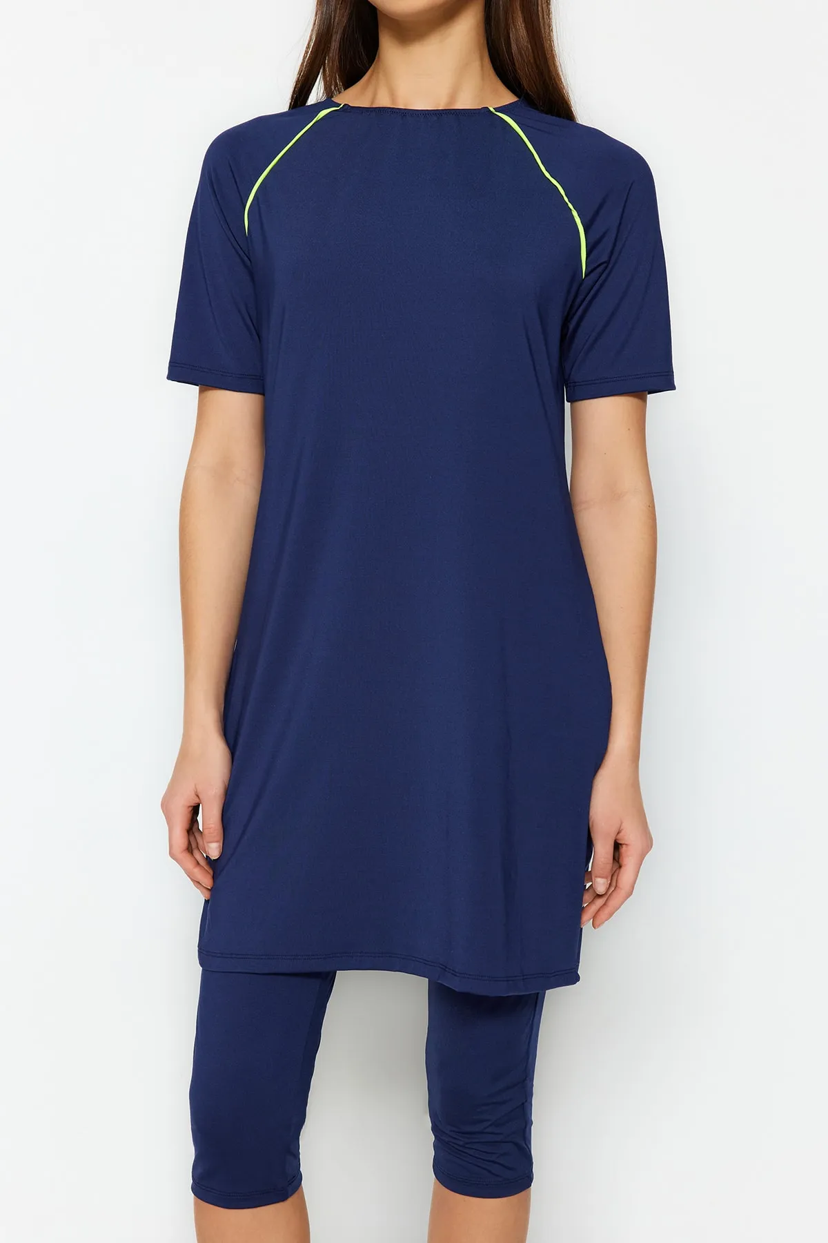 Trendyol Modest  Marineblaue Kurzarm-Strumpfhose, halbbedecktes, gestricktes Lycra-3-teiliges Pool-Badeanzug-Set TCTSS23CF00047