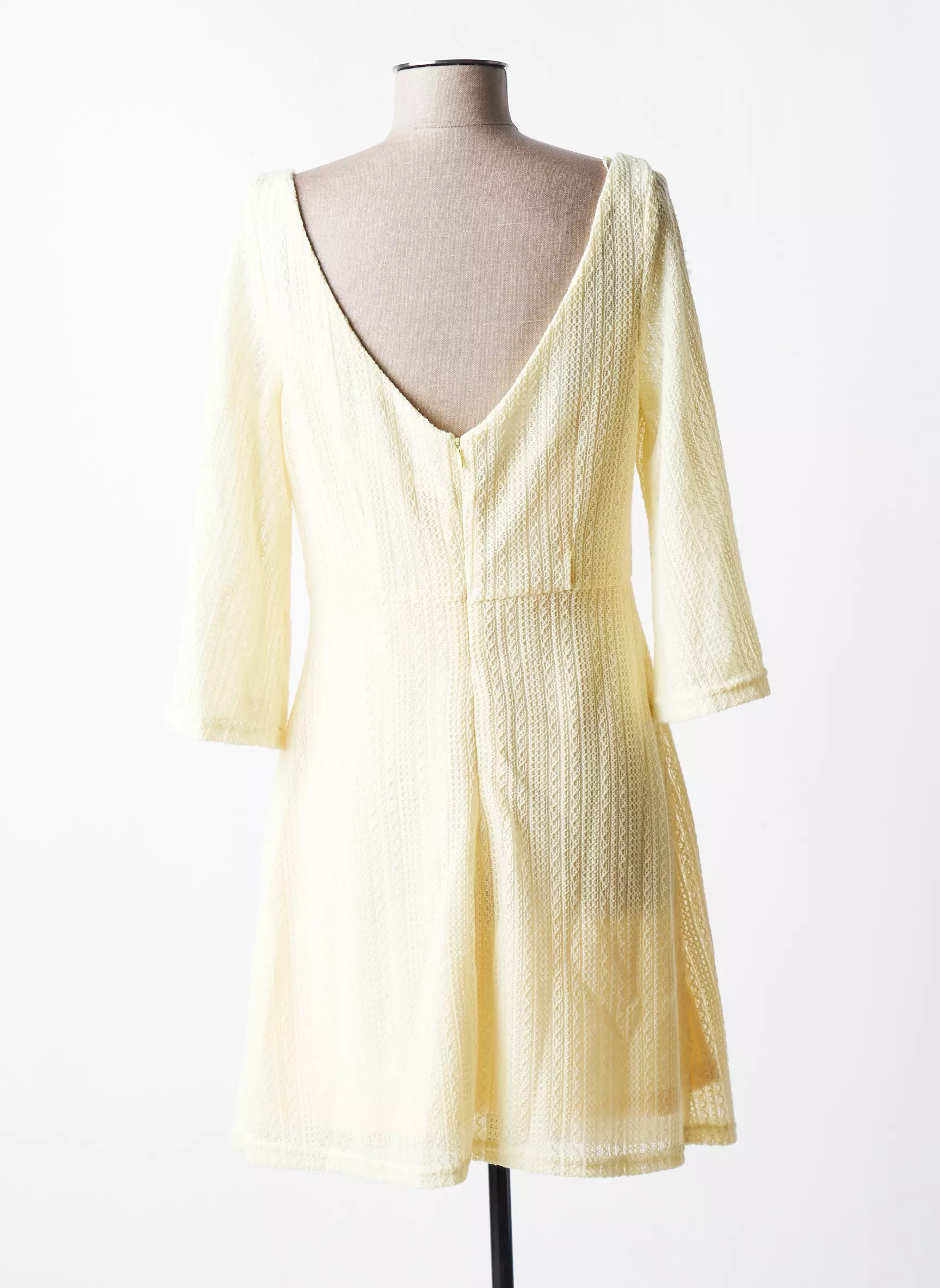 Molly Bracken Robes Pulls Femme couleur jaune