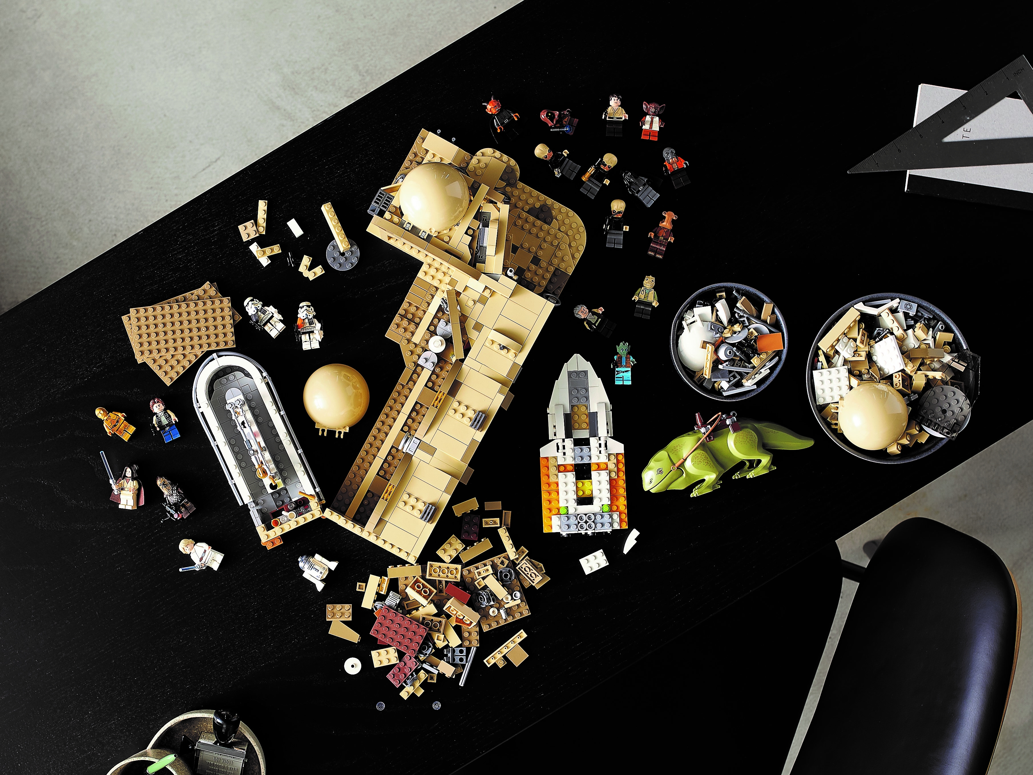 Mos Eisley Cantina™ 75290