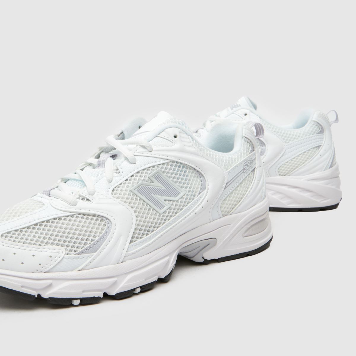 New Balance 530 – Vita, flerfärgade träningsskor