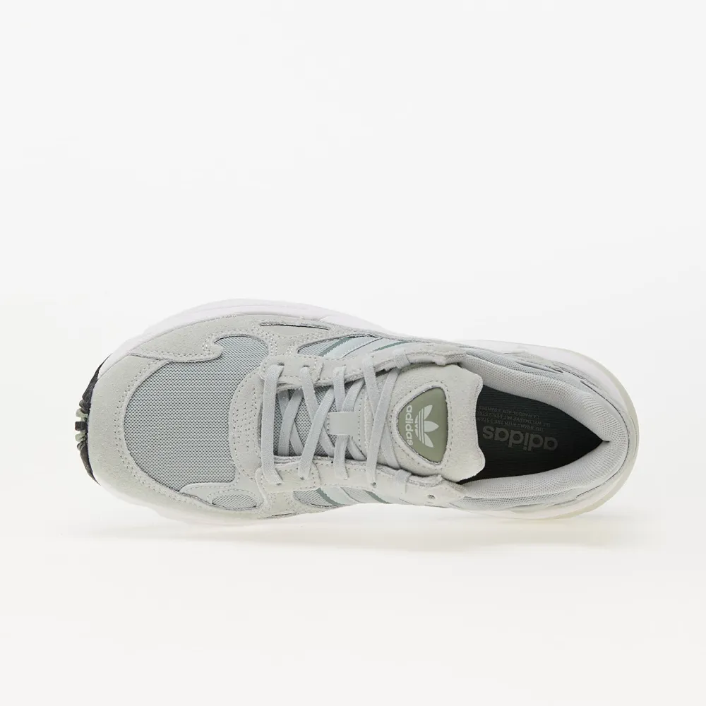 adidas Falcon W IE8205 / grün