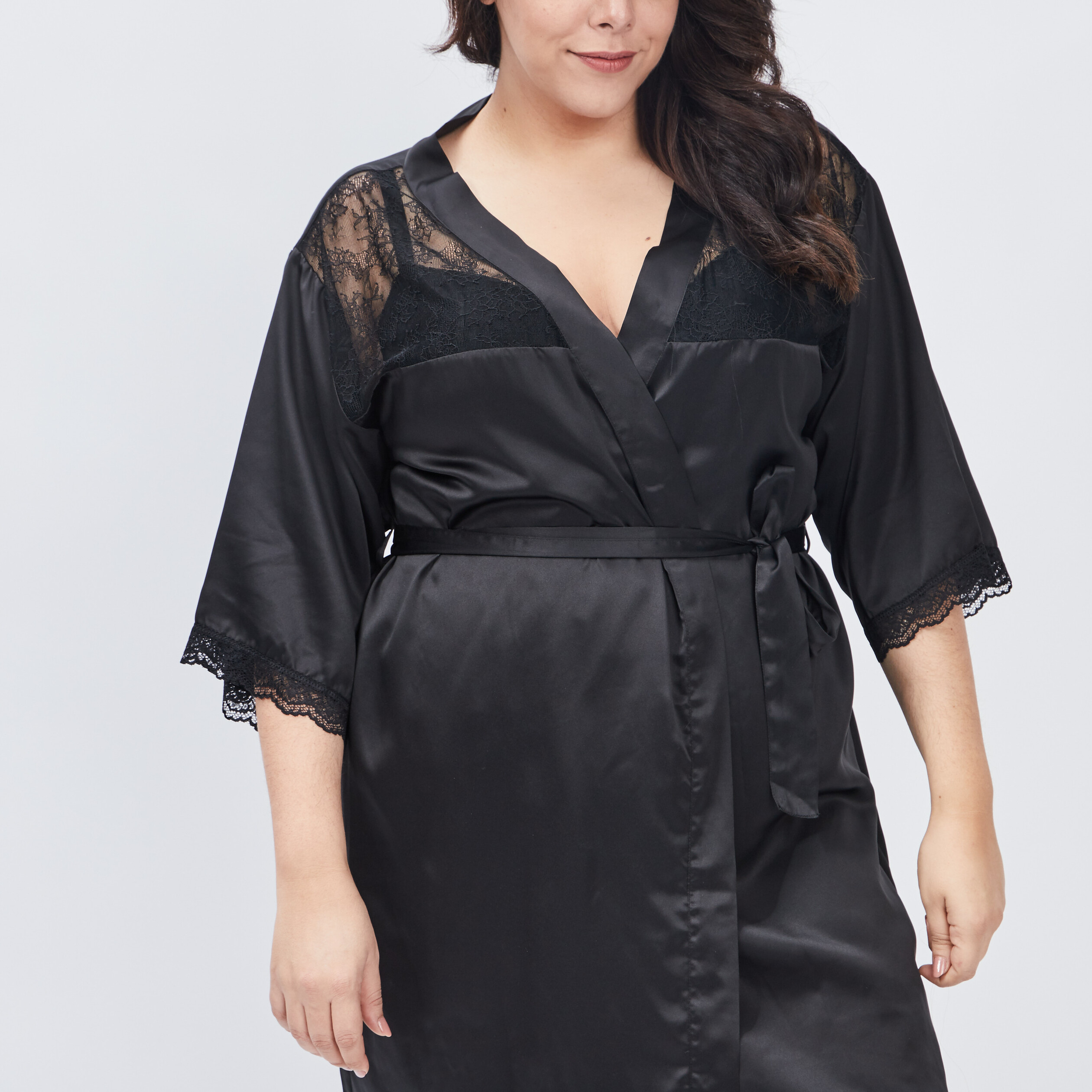 Déshabillé satiné grande taille noir femme grande taille | La Halle