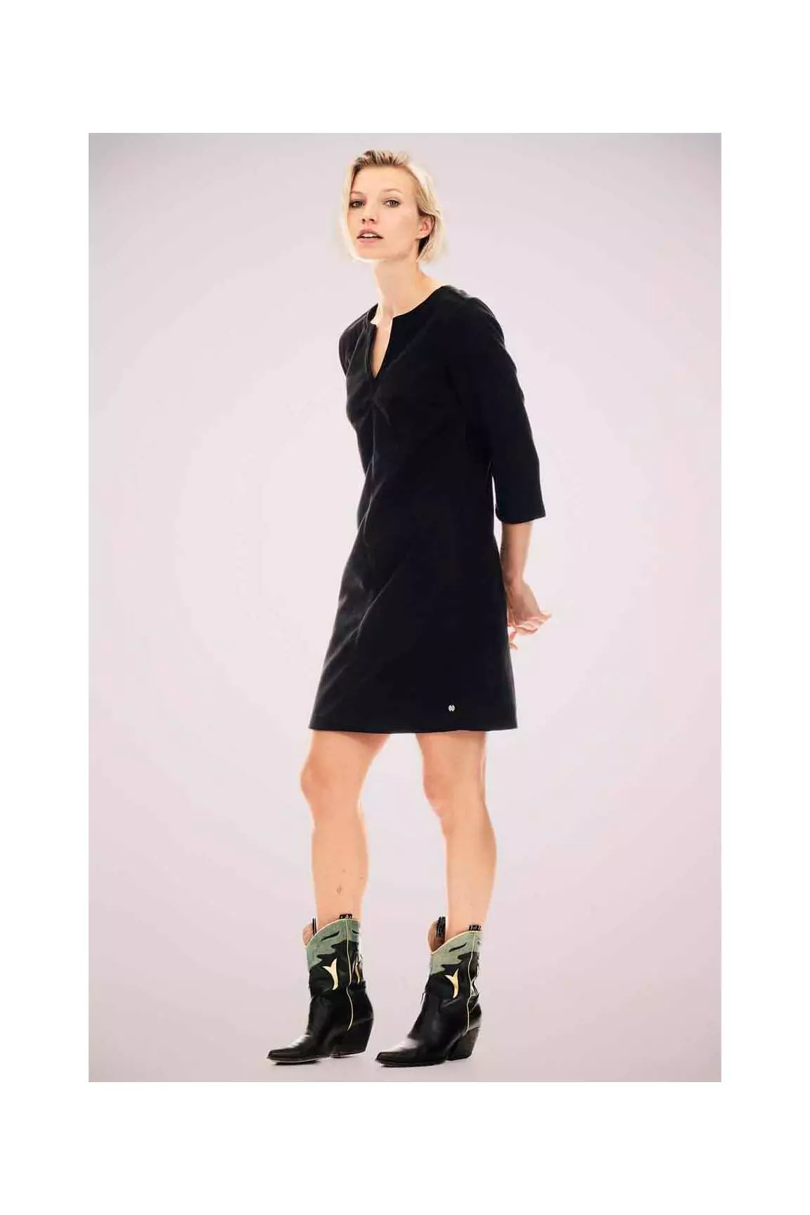 Garcia Robes Courtes Femme couleur noir