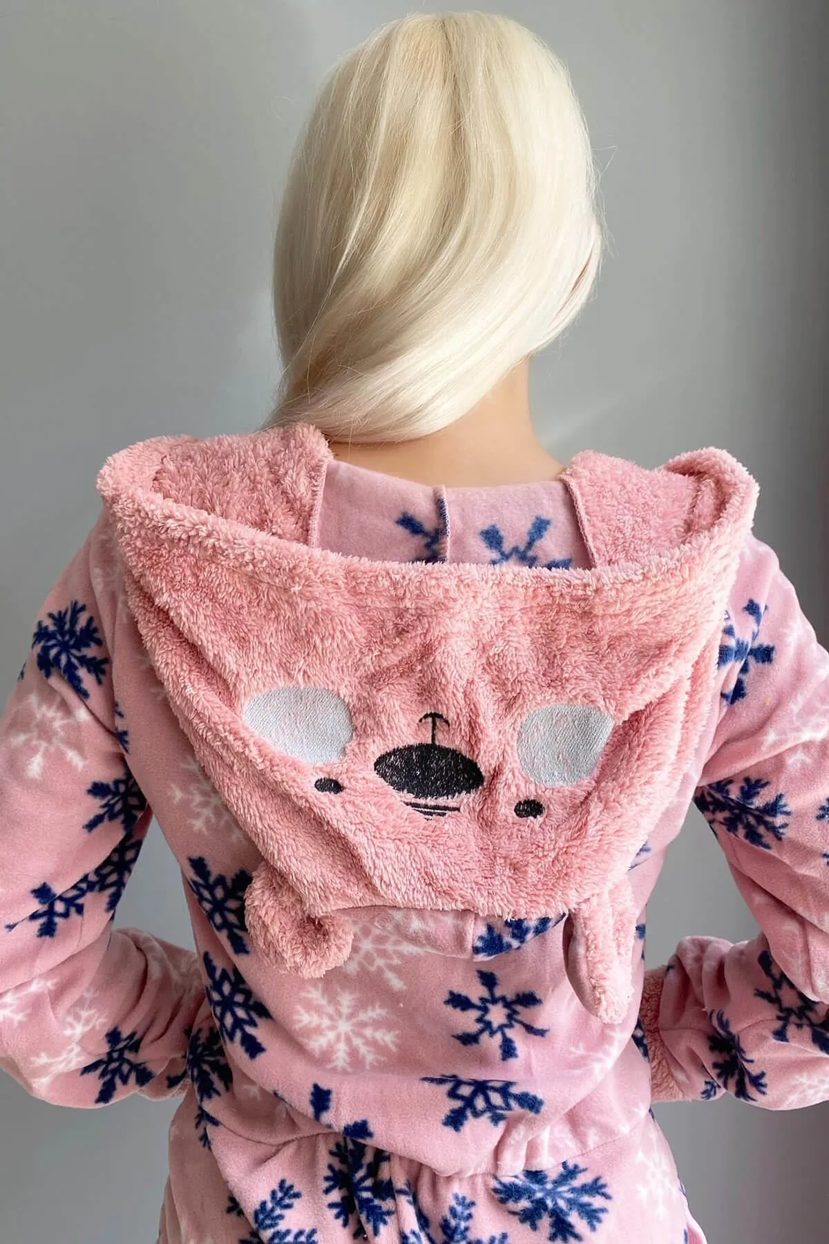 Pijamaevi  Rosa Schneeflocken-gemusterter Damen-Overall-Pyjama aus Fleece und Plüsch für Damen