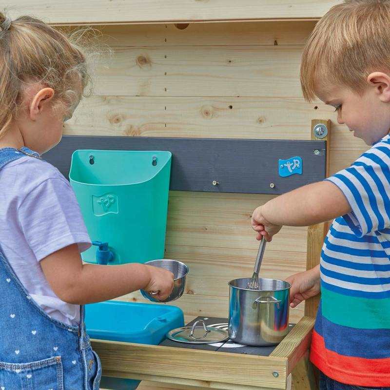 Cuisine extérieure des touts petits en bois TP Toys