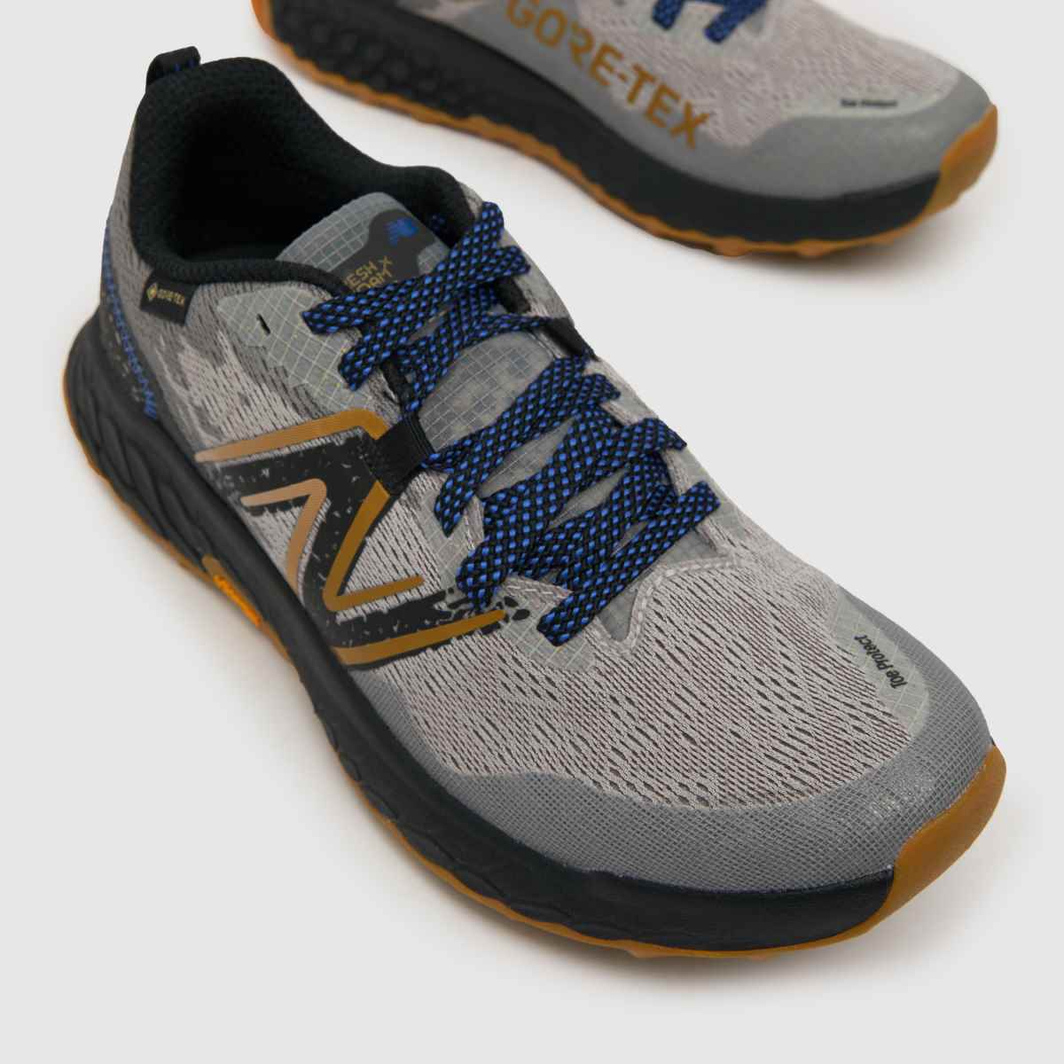 New Balance – Fresh Foam x Hierro V7 GTX – Grå och svarta träningsskor