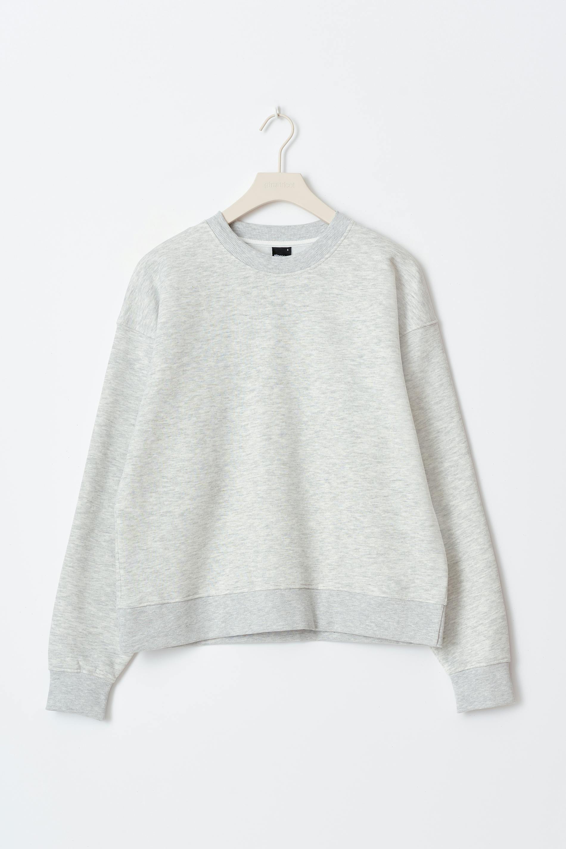 Basic sweater